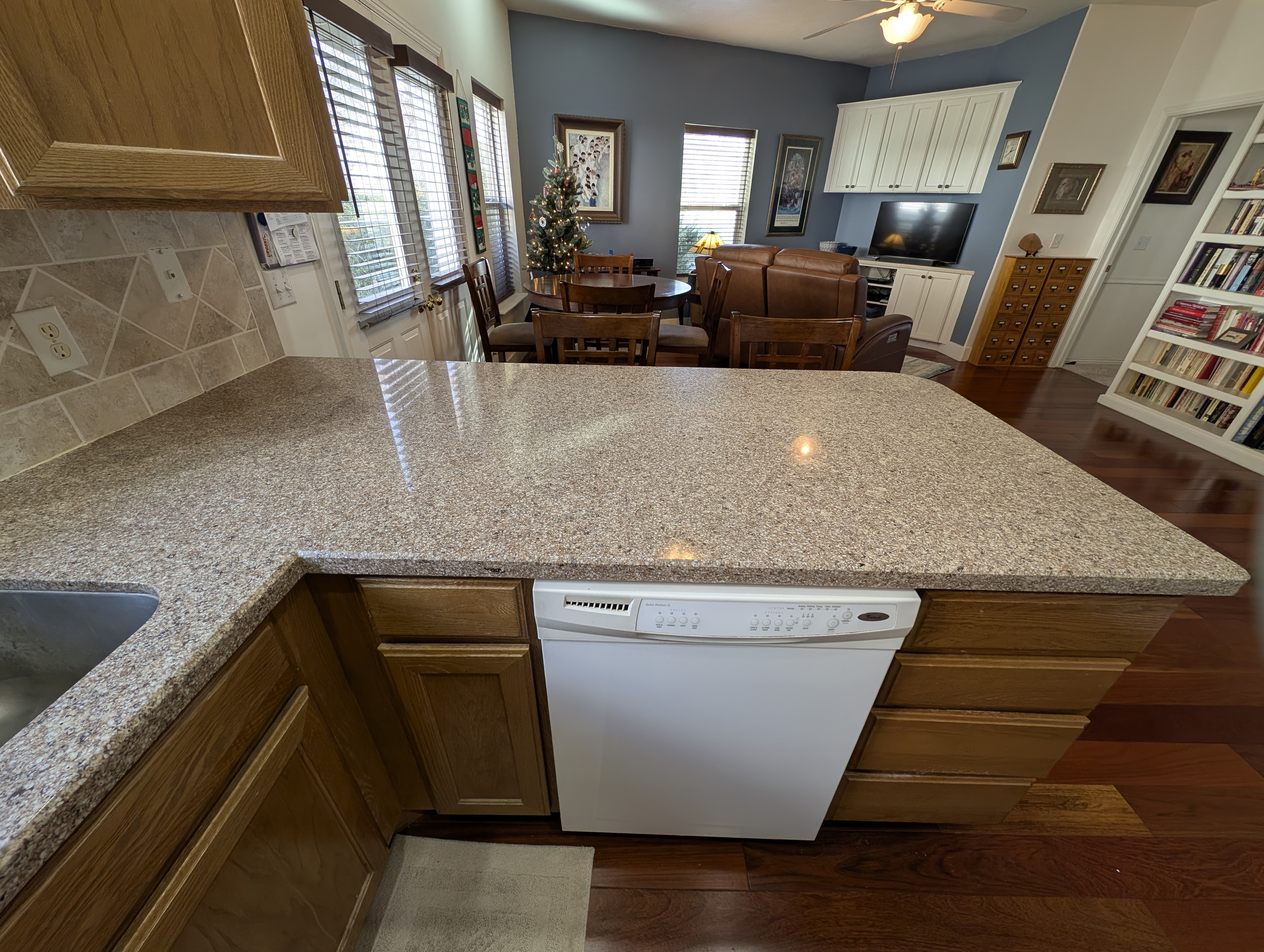 Provo, Utah, 84606, United States, 5 Bedrooms Bedrooms, ,2 BathroomsBathrooms,Residential,For Sale,2002549