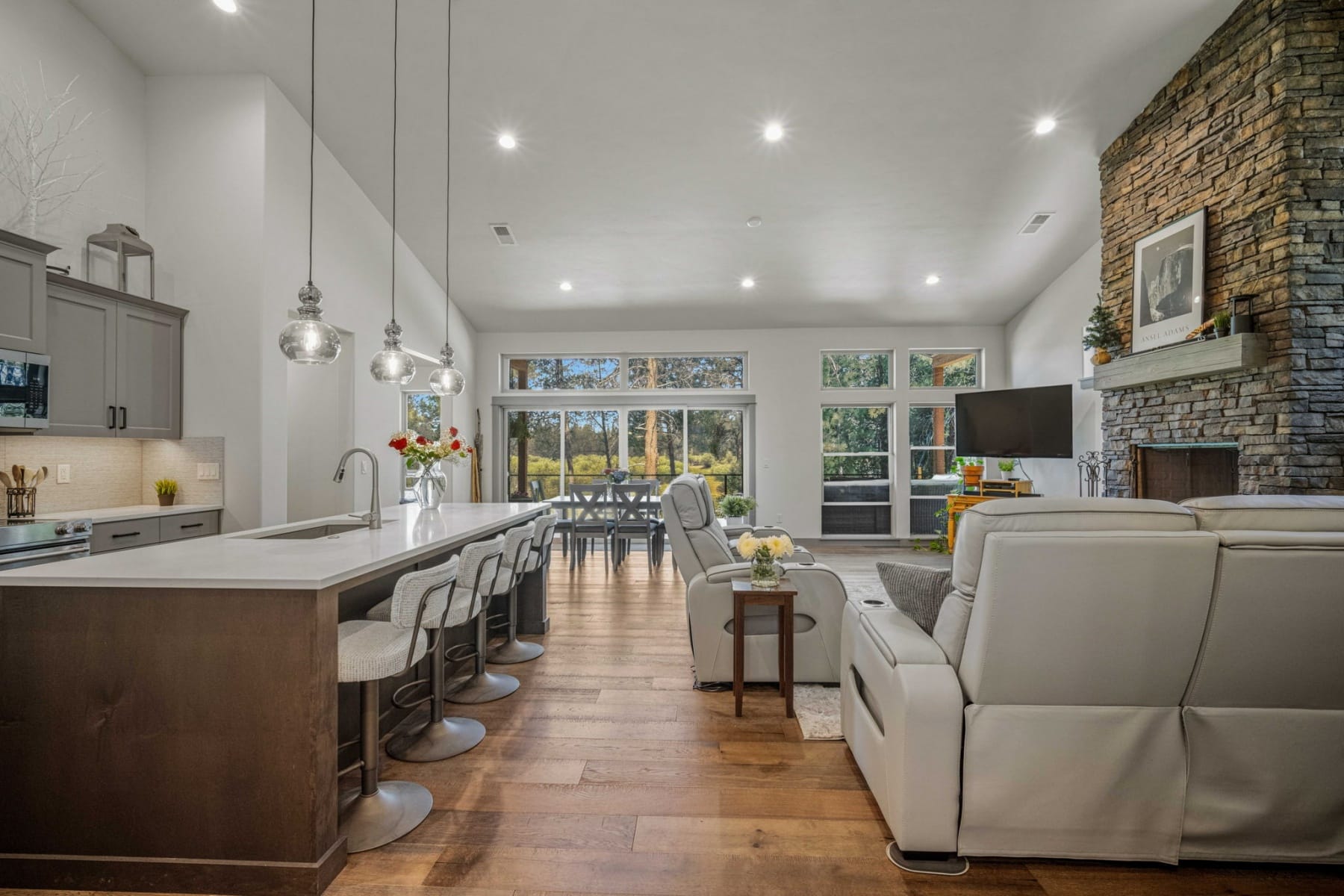  54635 Silver Fox Drive Bend, OR 97707 - 物件實景