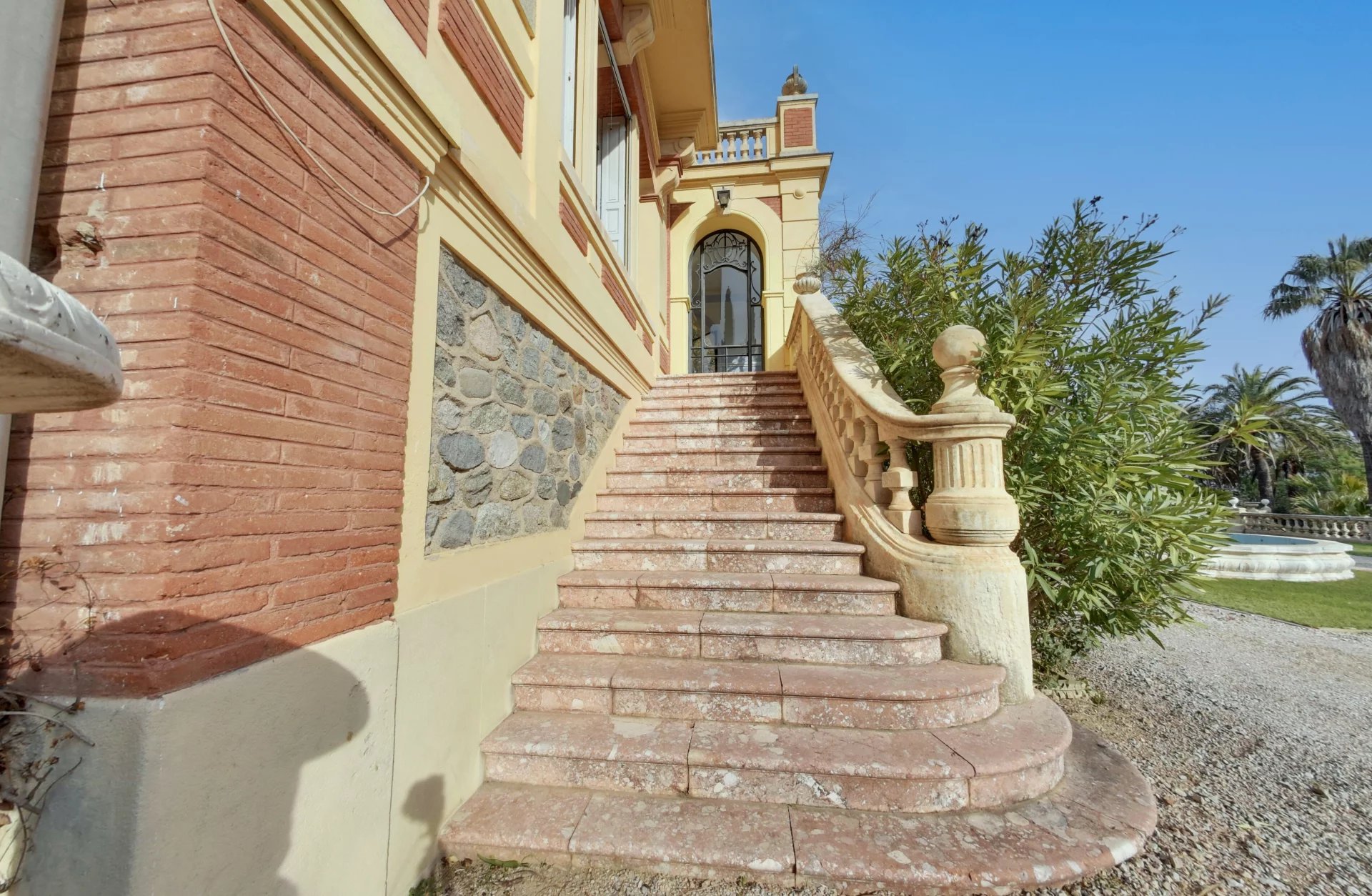Perpignan, Occitanie, 66000, FR, 4 Bedrooms Bedrooms, ,1 BathroomBathrooms,Residential,For Sale,1216052