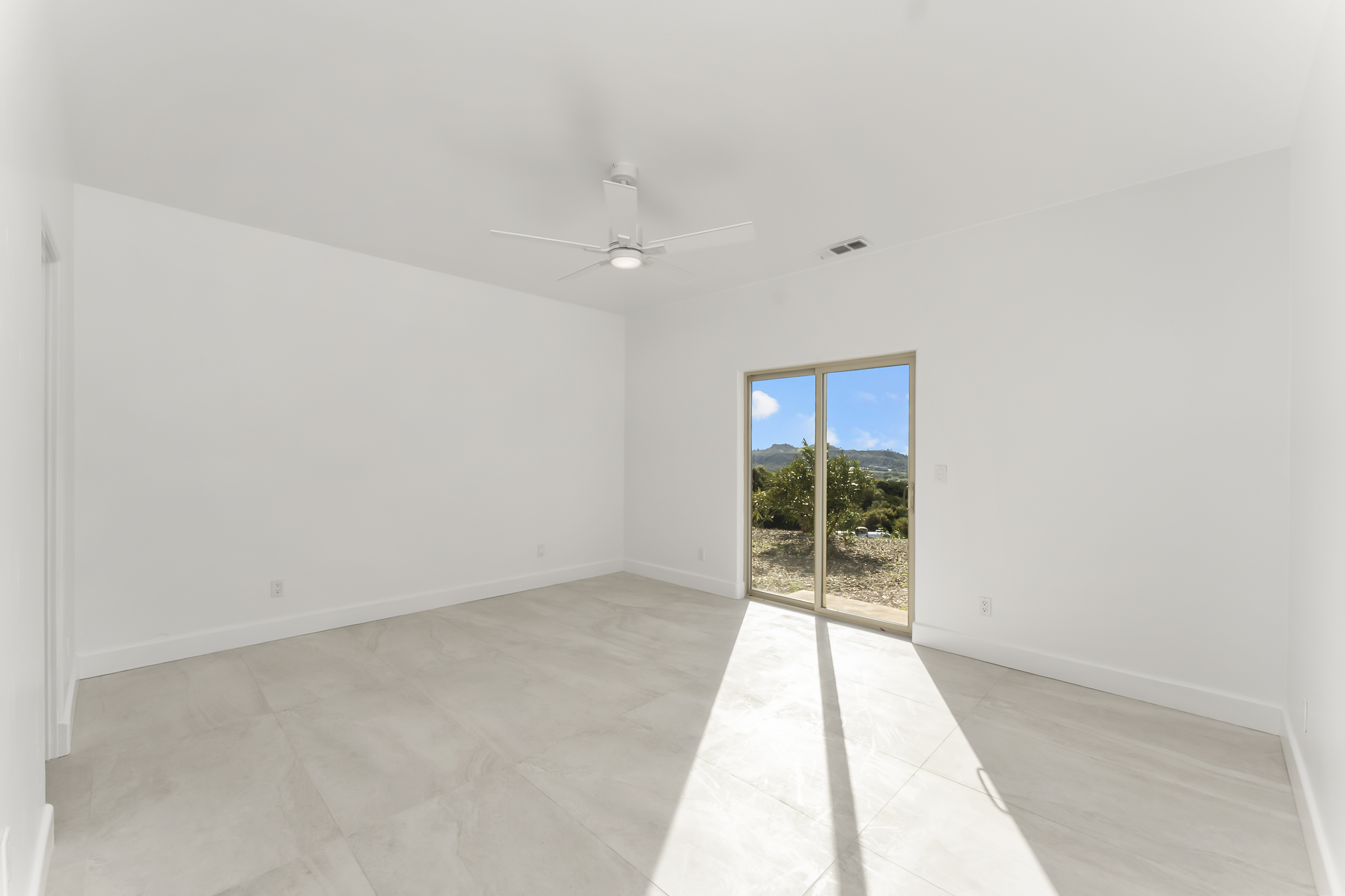  40 Acres - Big Views - Renovated Home - 物件實景