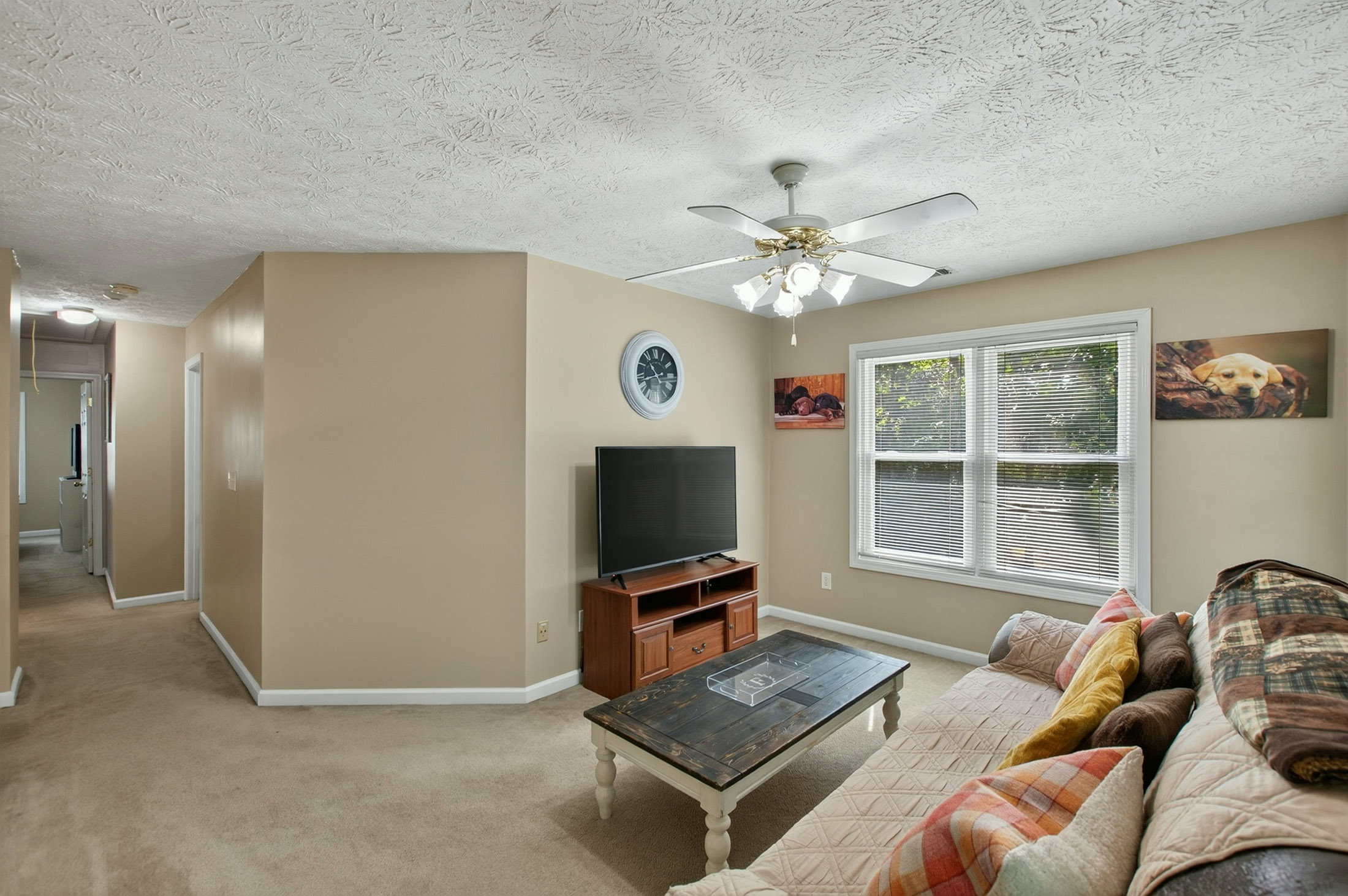  Charming Home on an Expansive 2.8+/- Acre Corner Lot - 物件實景