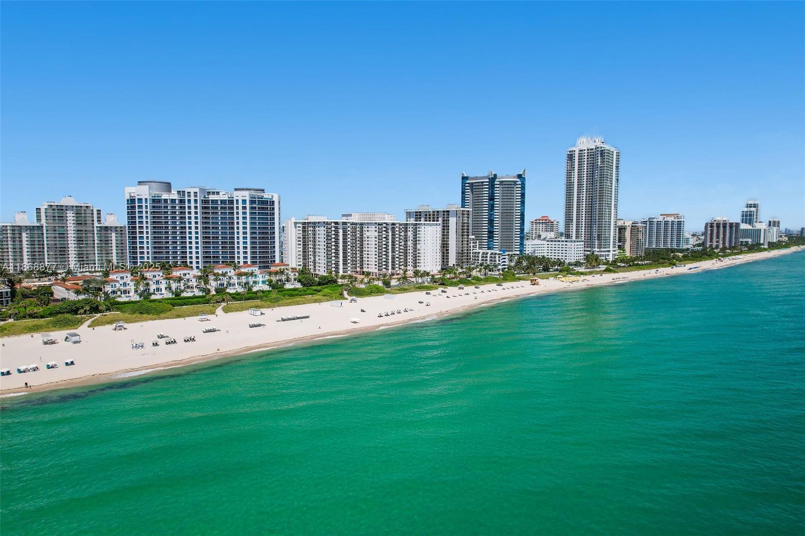 Miami Beach, Florida, 33140, United States, 3 Bedrooms Bedrooms, ,4 BathroomsBathrooms,Residential,For Sale,1934694