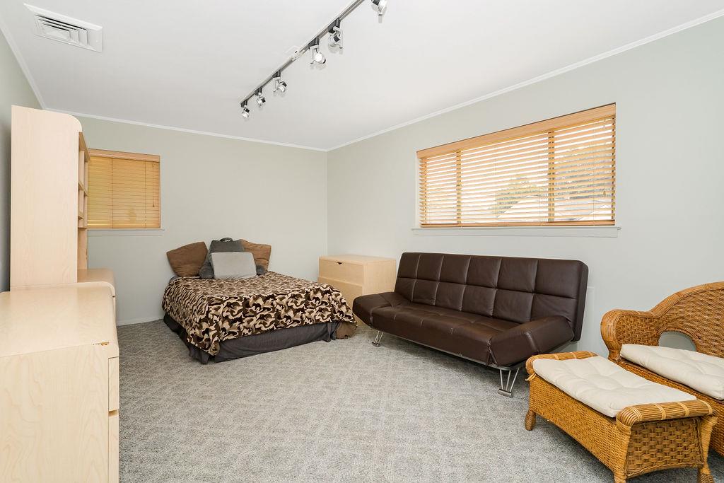 Oceanside, New York, 11572, United States, 3 Bedrooms Bedrooms, ,3 BathroomsBathrooms,Residential,For Sale,1908521