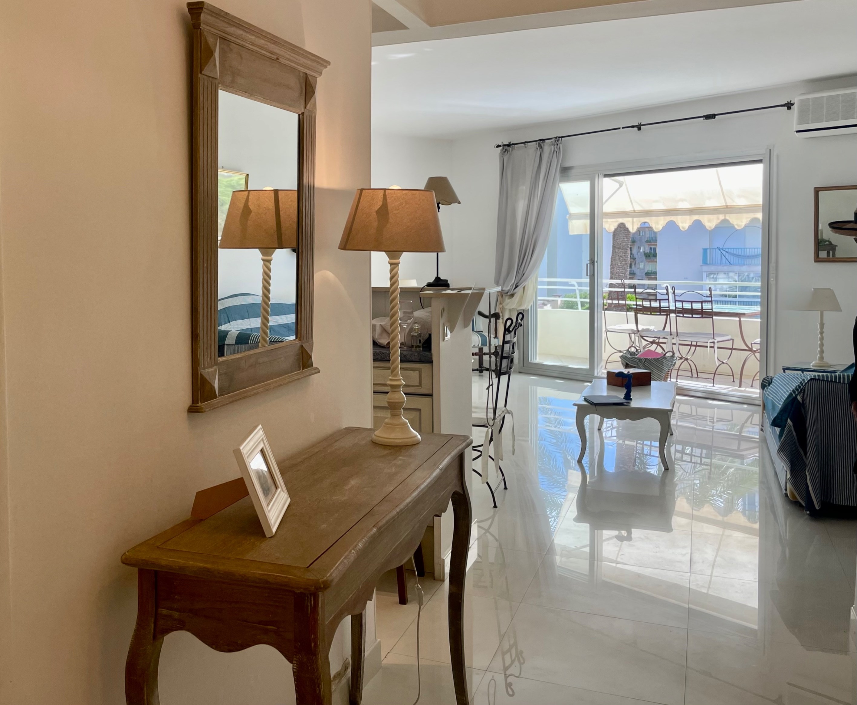  Studio for sale in Cannes Croisette, terrace with sea view facing Port Canto - 物件實景