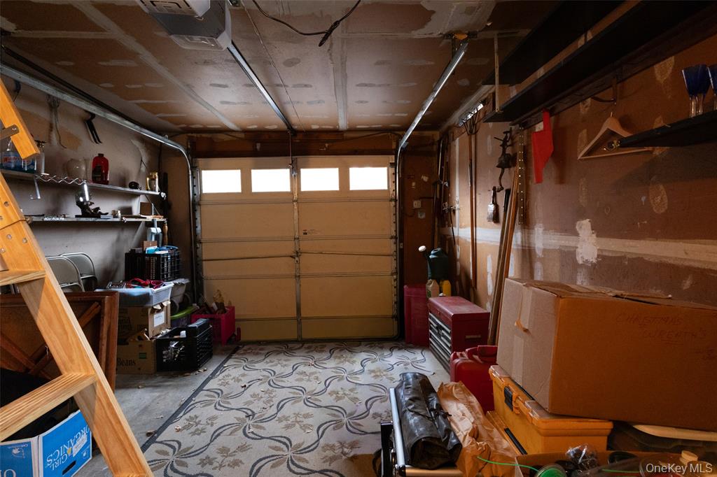 Mohegan Lake, New York, 10547, United States, 3 Bedrooms Bedrooms, ,1 BathroomBathrooms,Residential,For Sale,1992350