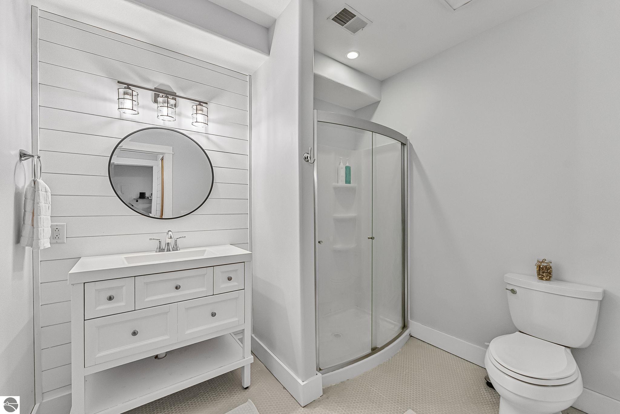 Traverse City, Michigan, 49685, United States, 9 Bedrooms Bedrooms, ,5 BathroomsBathrooms,Residential,For Sale,1995460