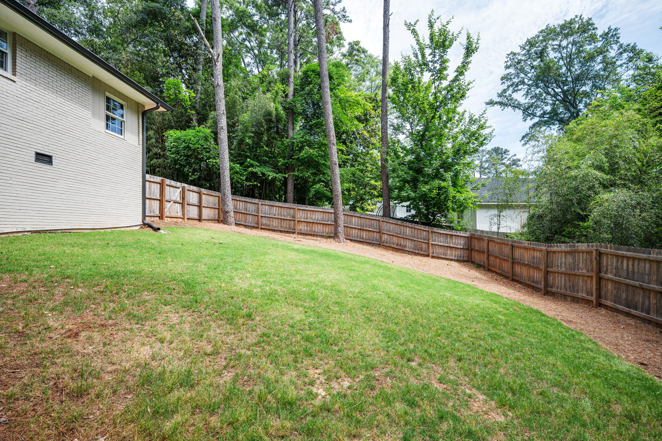  Fully Renovated and Updated Home on Over 0.75 Acre Lot - 物件實景