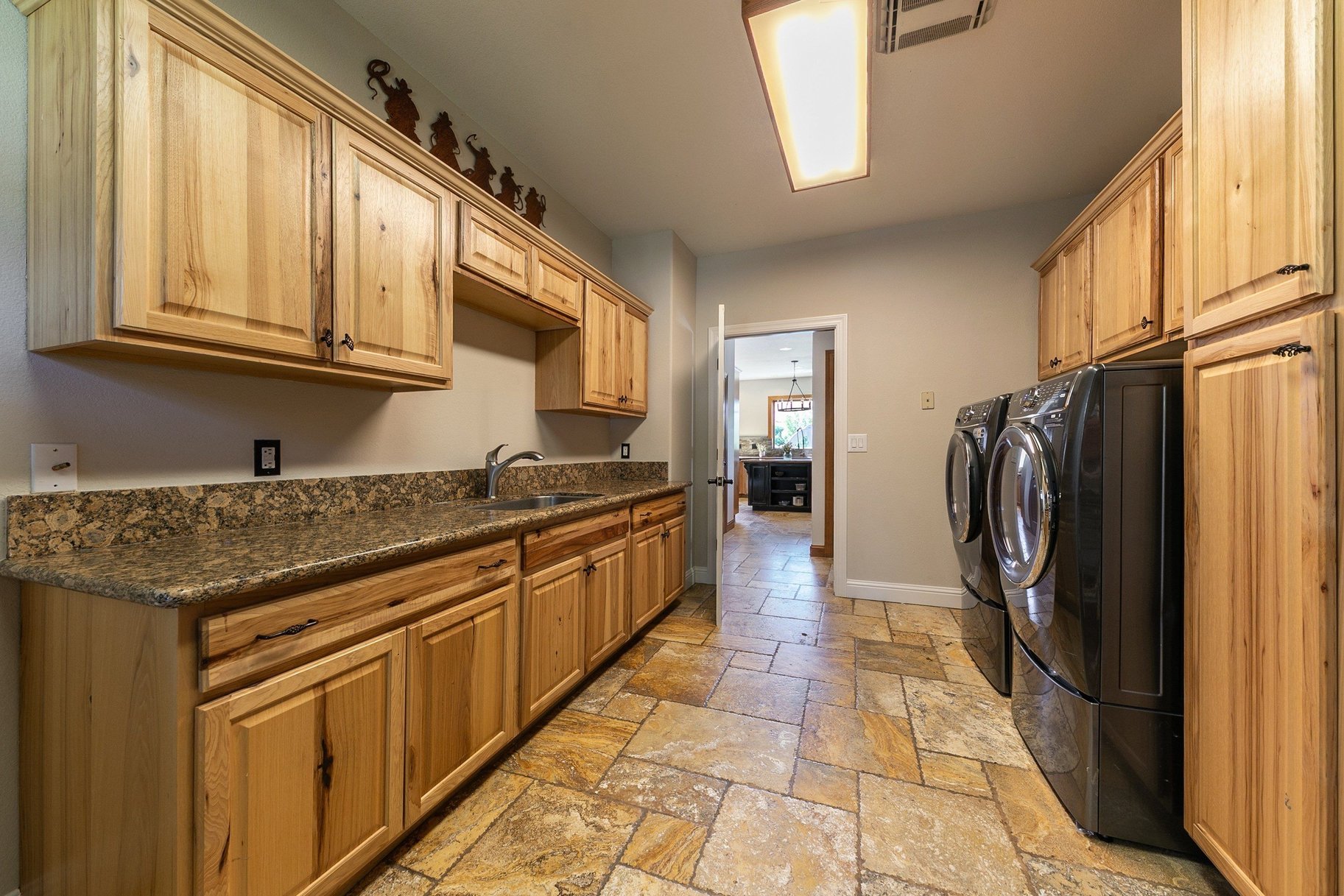  A Rare Lakefront Estate in the Heart of Reno no in One of Northern Nevada