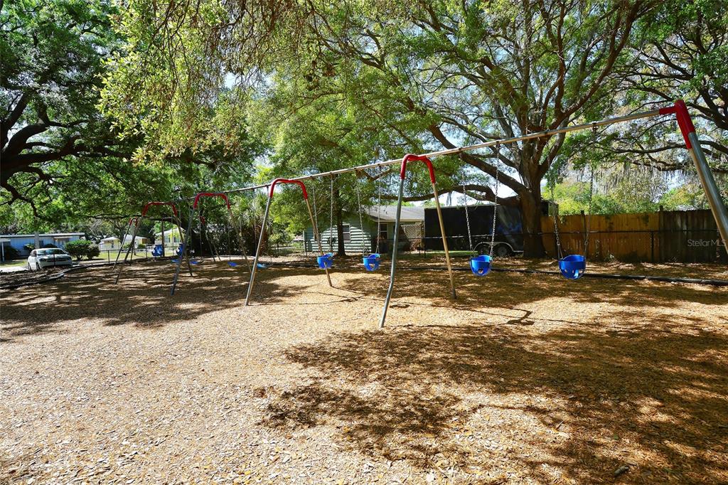 Sarasota, Florida, 34239, United States, 4 Bedrooms Bedrooms, ,2 BathroomsBathrooms,Residential,For Sale,1942091