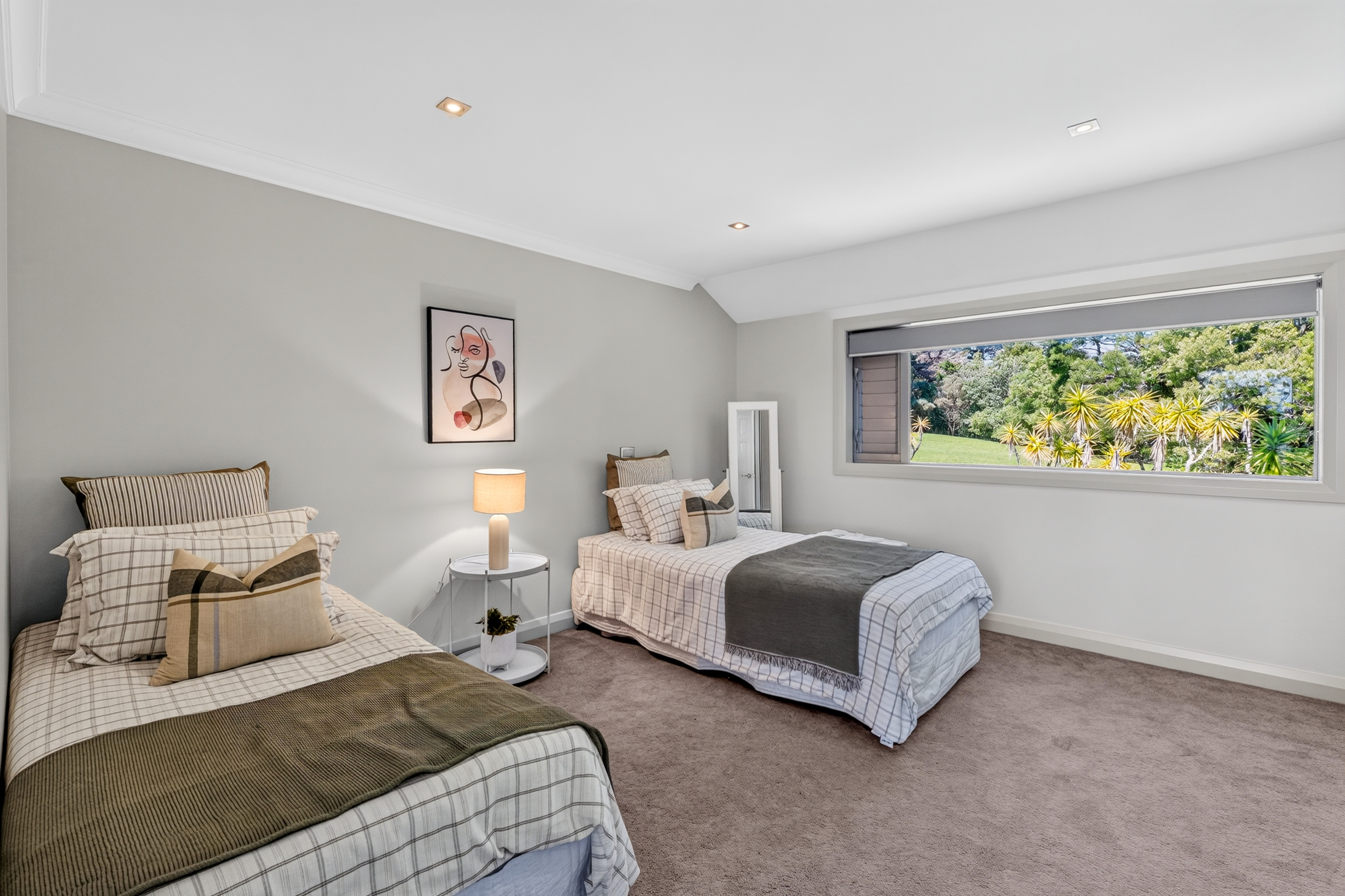  851 Ridge Road, Riverhead - 物件實景