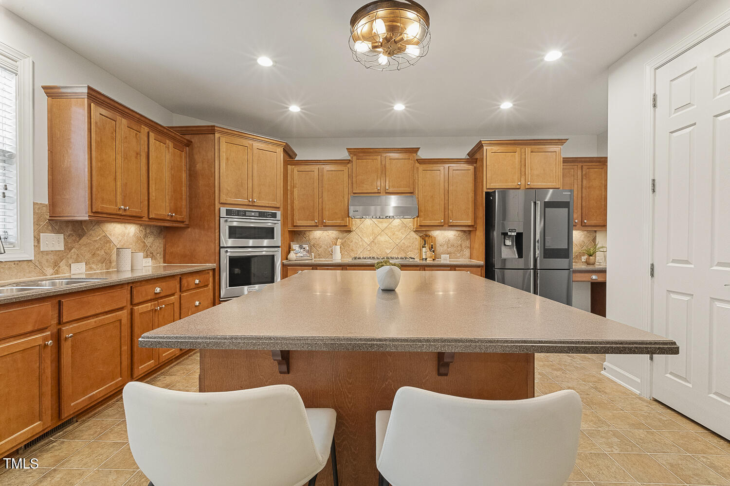Holly Springs, North Carolina, 27540, United States, 4 Bedrooms Bedrooms, ,4 BathroomsBathrooms,Residential,For Sale,1902055