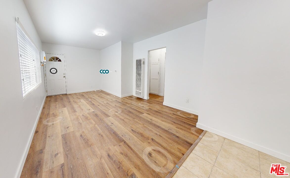 Los Angeles, California, 90066, United States, 4 Bedrooms Bedrooms, ,Residential,For Sale,1991184