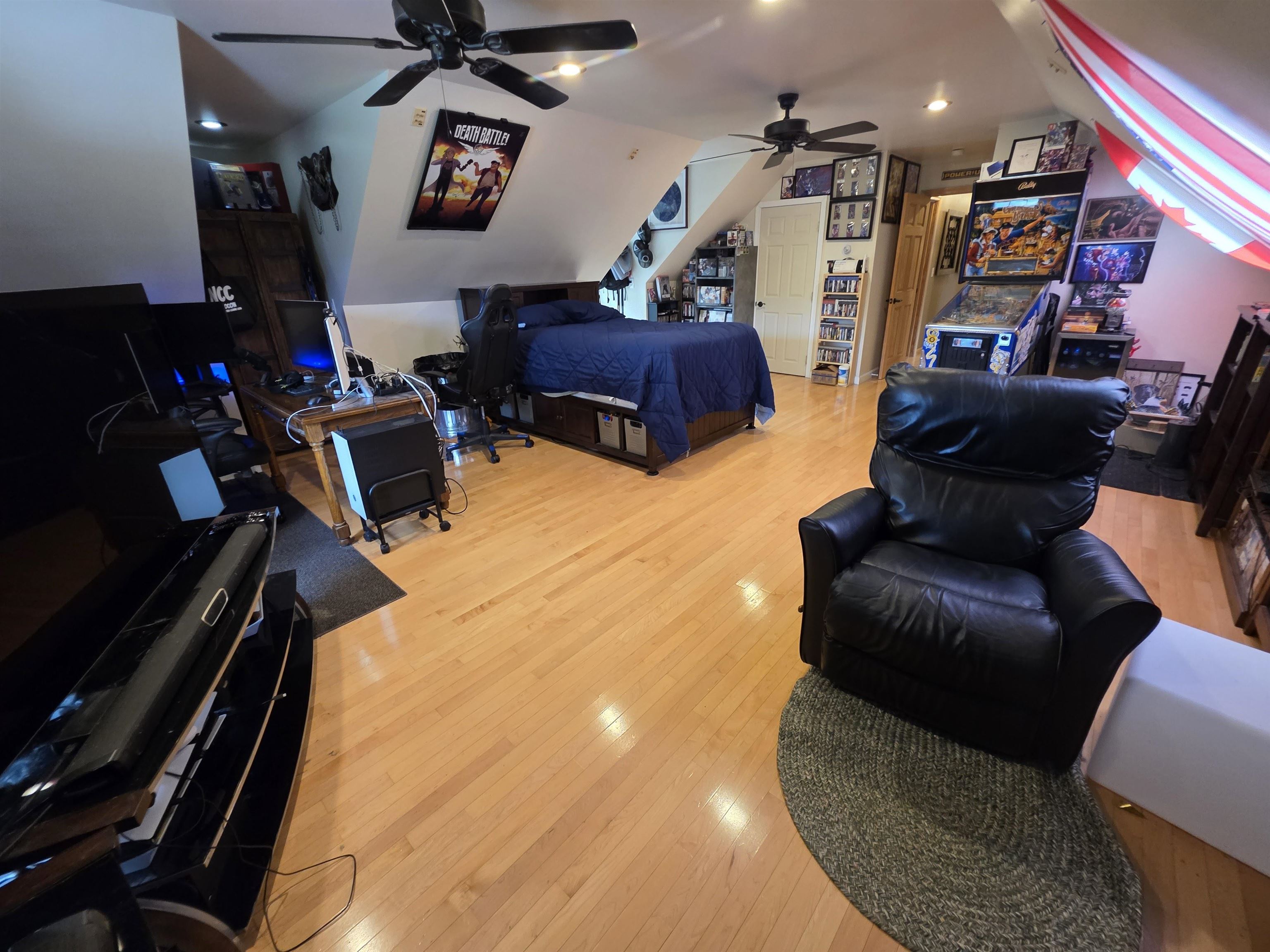 Colchester, Vermont, 05446, United States, 4 Bedrooms Bedrooms, ,3 BathroomsBathrooms,Residential,For Sale,1895144