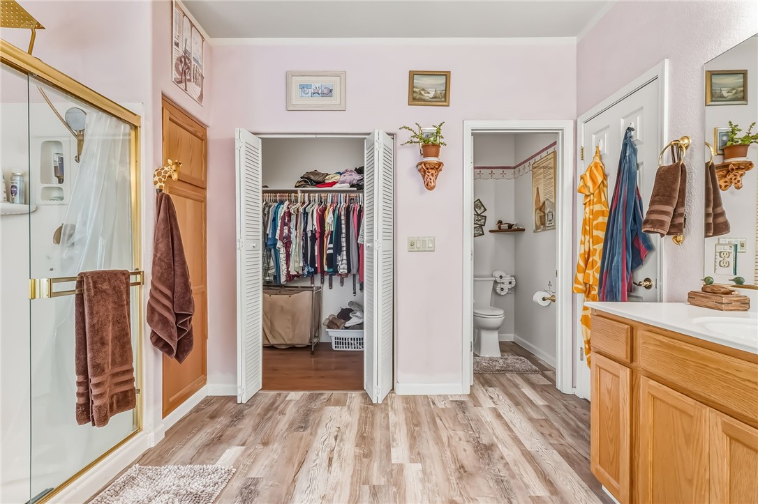 Bullhead City, Arizona, 86442, United States, 4 Bedrooms Bedrooms, ,2 BathroomsBathrooms,Residential,For Sale,1988926