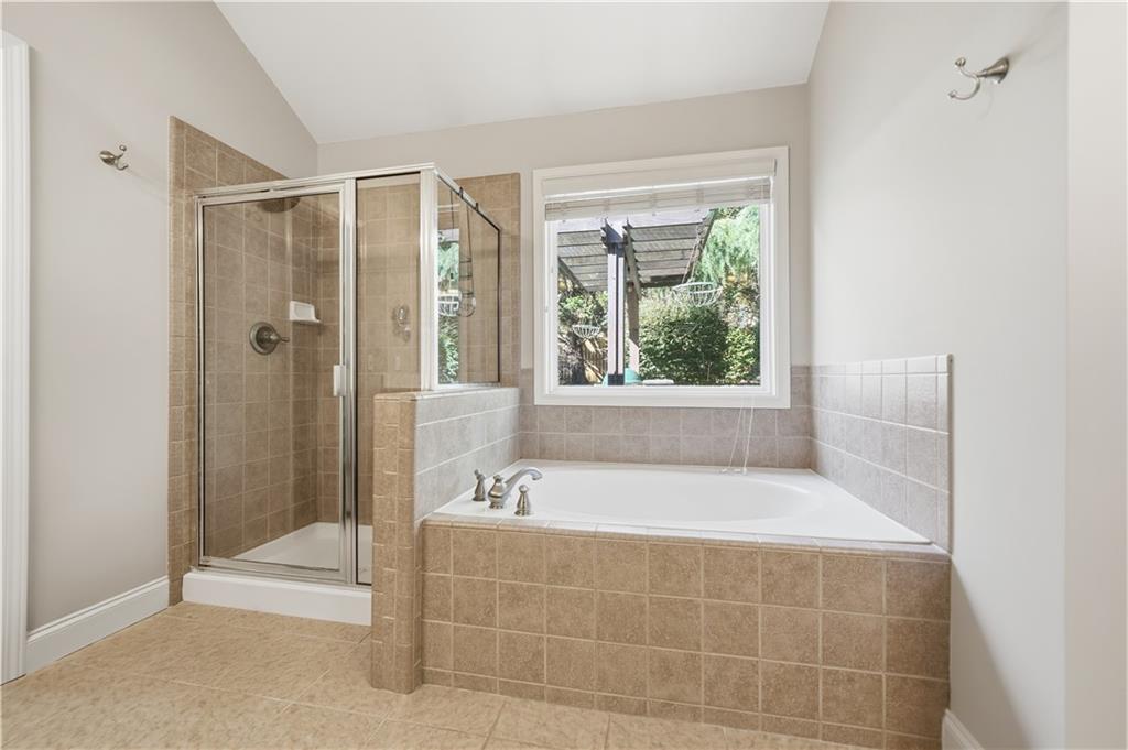 Buford, Georgia, 30518, United States, 4 Bedrooms Bedrooms, ,3 BathroomsBathrooms,Residential,For Sale,1993253