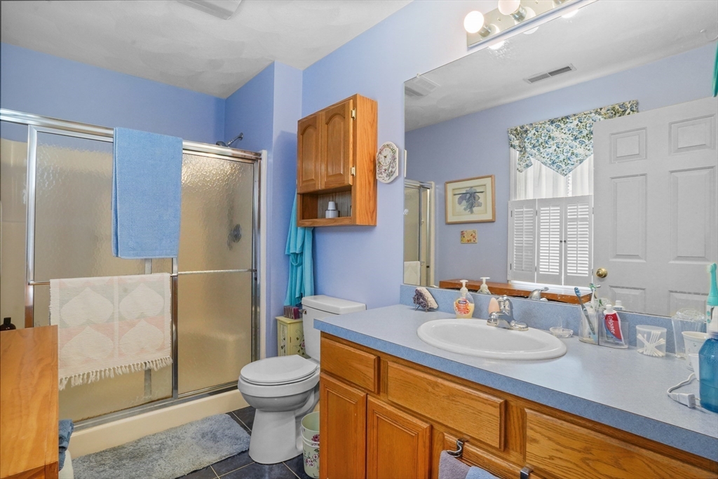 Tewksbury, Massachusetts, 01876, United States, 2 Bedrooms Bedrooms, ,2 BathroomsBathrooms,Residential,For Sale,2048183