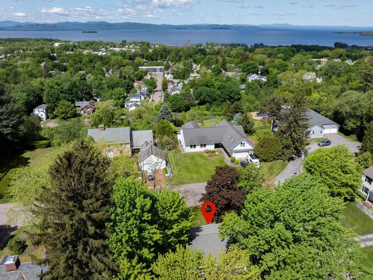 Burlington, Vermont, 05401, United States, 4 Bedrooms Bedrooms, ,2 BathroomsBathrooms,Residential,For Sale,1838710