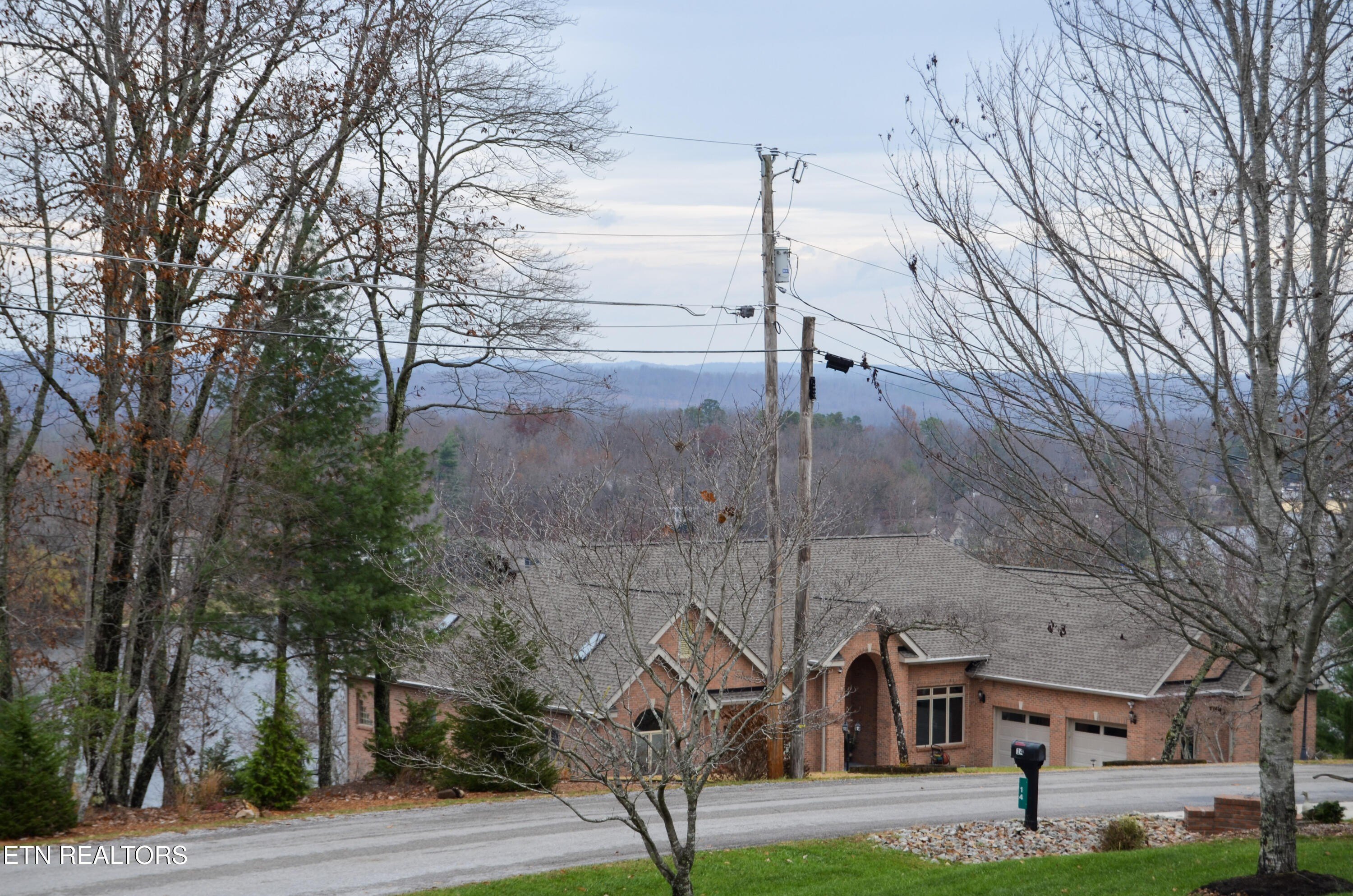 Crossville, Tennessee, 38558, United States, 3 Bedrooms Bedrooms, ,3 BathroomsBathrooms,Residential,For Sale,1998729