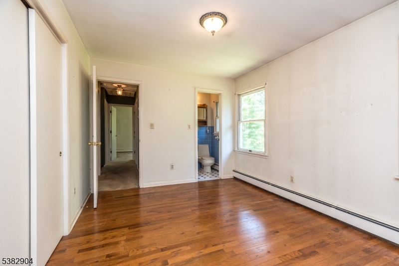 Kingwood Twp., New Jersey, 08867-4402, United States, 4 Bedrooms Bedrooms, ,3 BathroomsBathrooms,Residential,For Sale,1940654