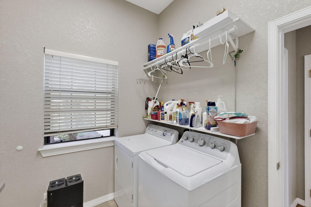 Albuquerque, New Mexico, 87122, United States, 5 Bedrooms Bedrooms, ,5 BathroomsBathrooms,Residential,For Sale,1933221