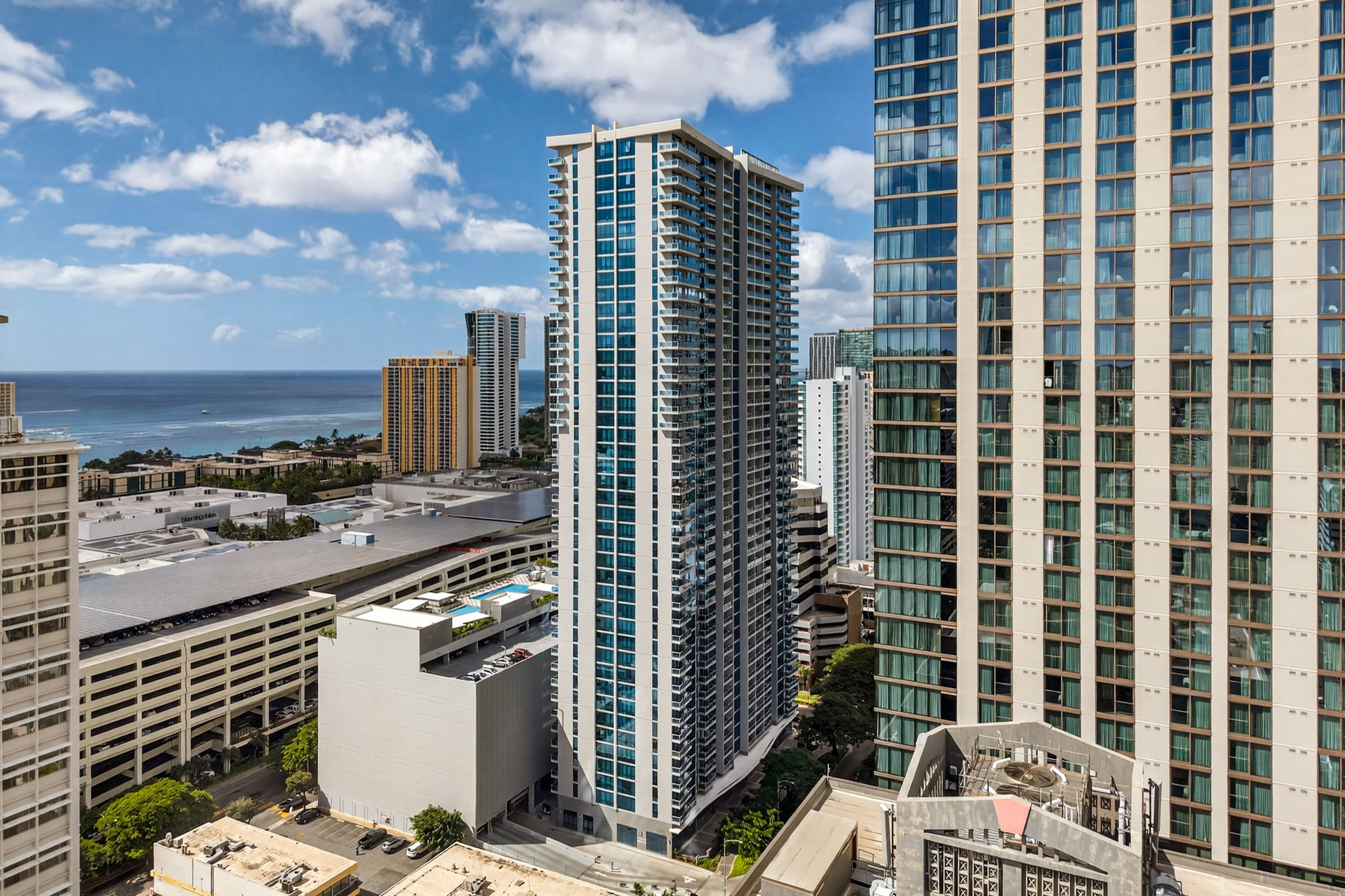 Honolulu, Hawaii, 96814, United States, 2 Bedrooms Bedrooms, ,2 BathroomsBathrooms,Residential,For Sale,1990475