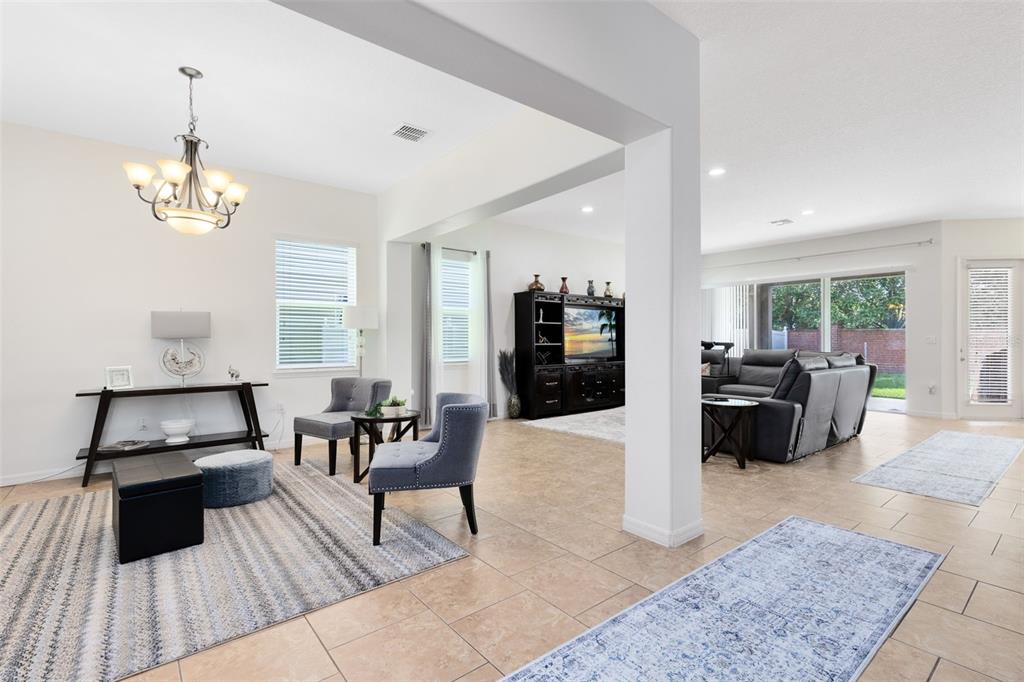 St Cloud, Florida, 34769, United States, 5 Bedrooms Bedrooms, ,4 BathroomsBathrooms,Residential,For Sale,1856110