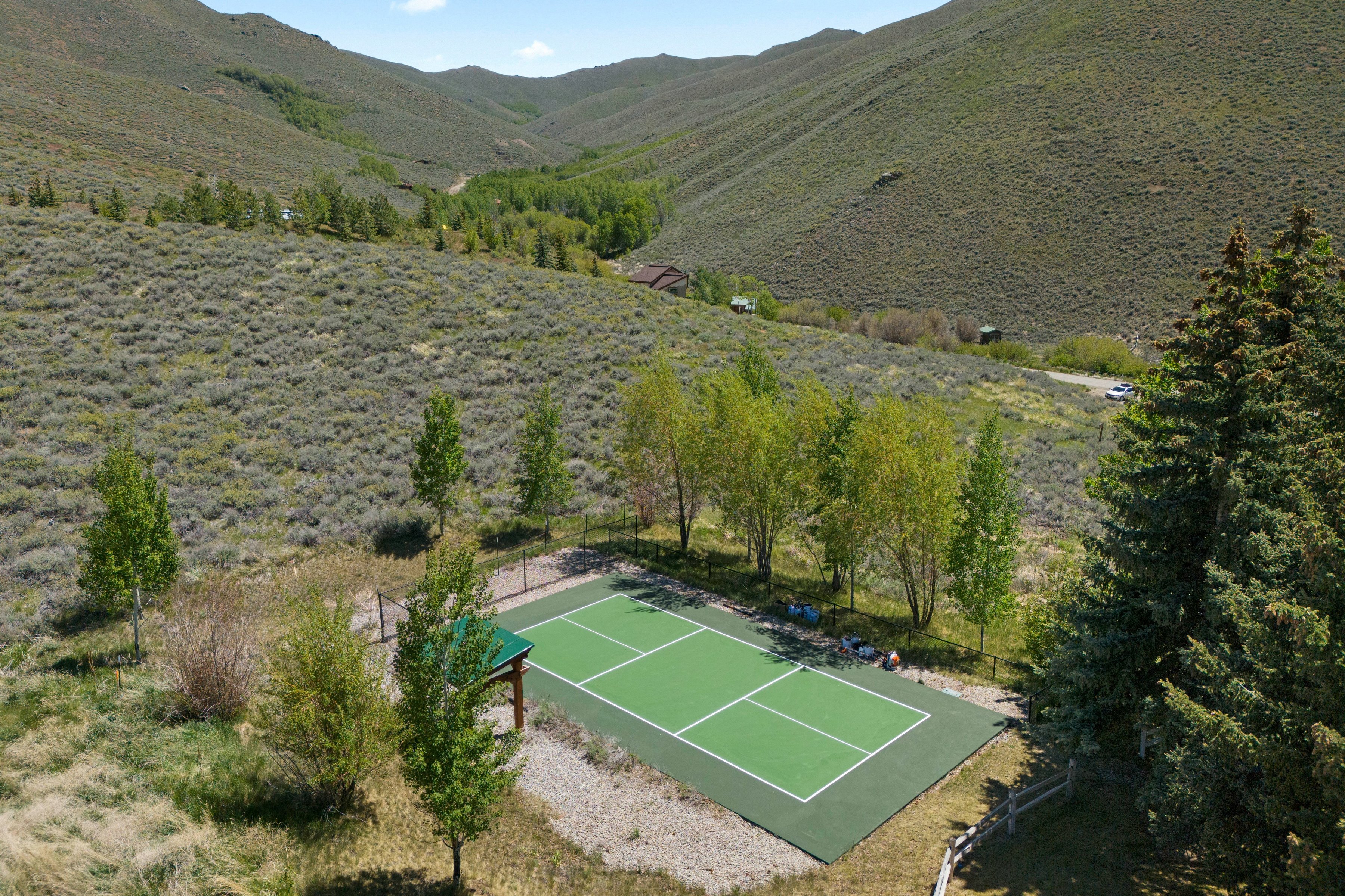  Canyon View Home on 5+ Acres with Pickleball Court - 物件實景