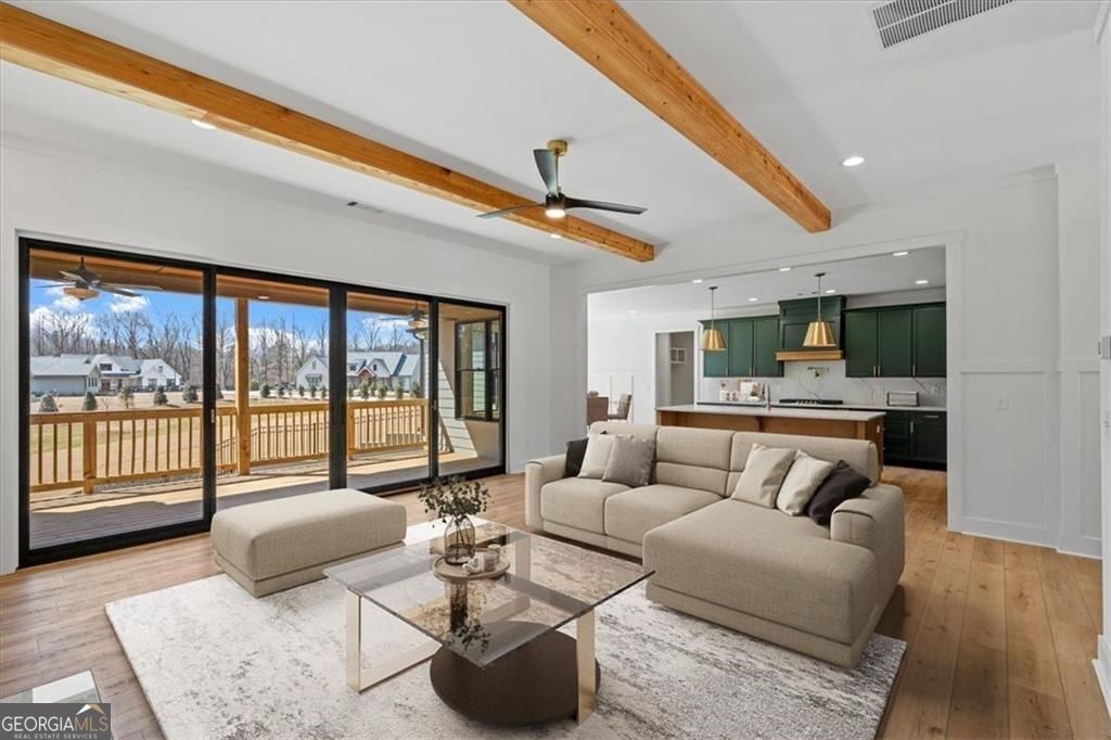 Gainesville, Georgia, 30506, United States, 5 Bedrooms Bedrooms, ,4 BathroomsBathrooms,Residential,For Sale,1909914