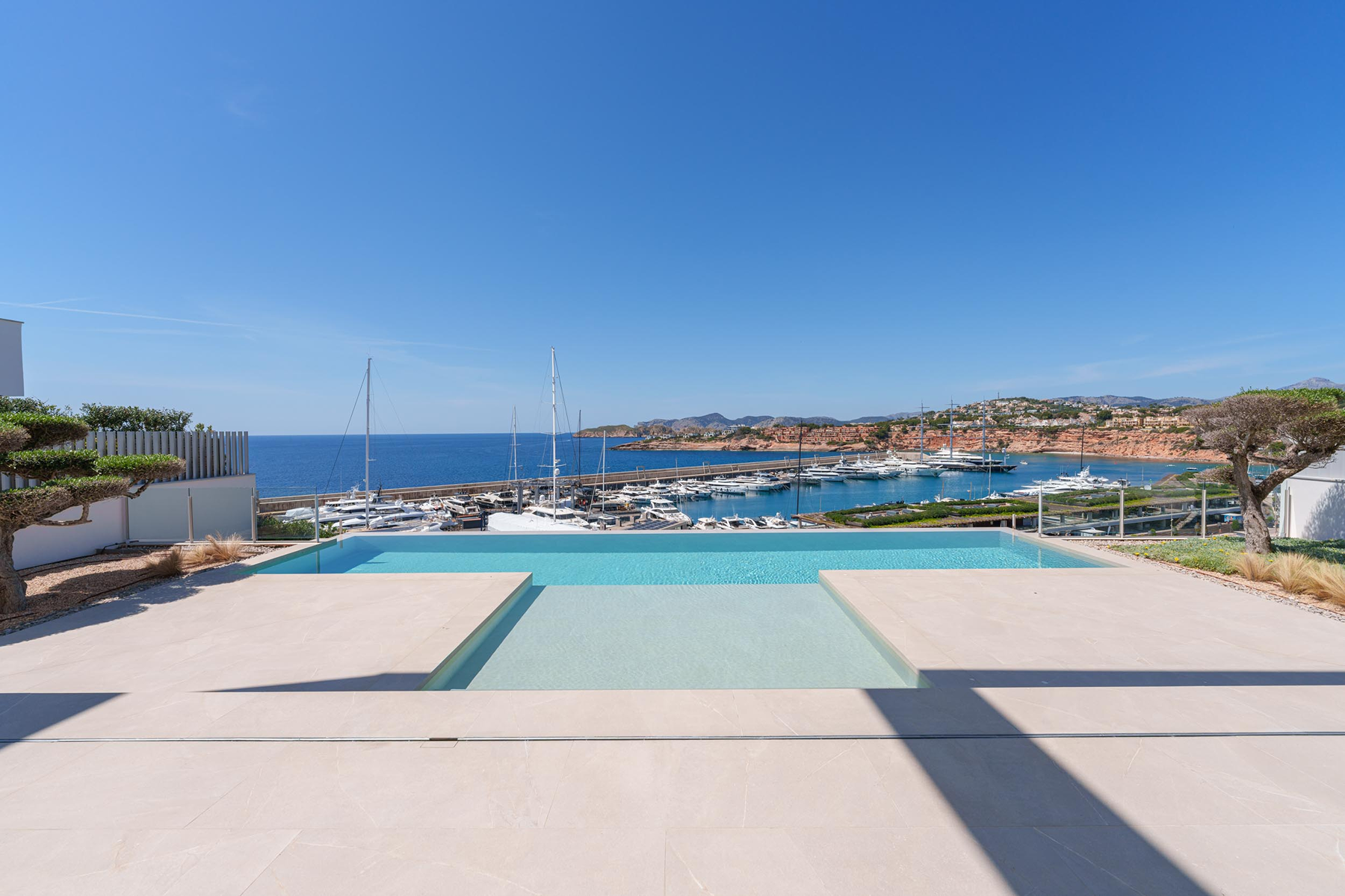  Villa with pool on the beachfront in Calviá - 物件實景