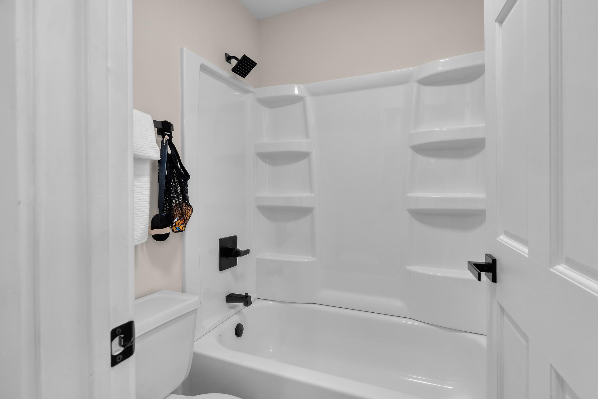 Eden Prairie, Minnesota, 55347, United States, 4 Bedrooms Bedrooms, ,4 BathroomsBathrooms,Residential,For Sale,1993292