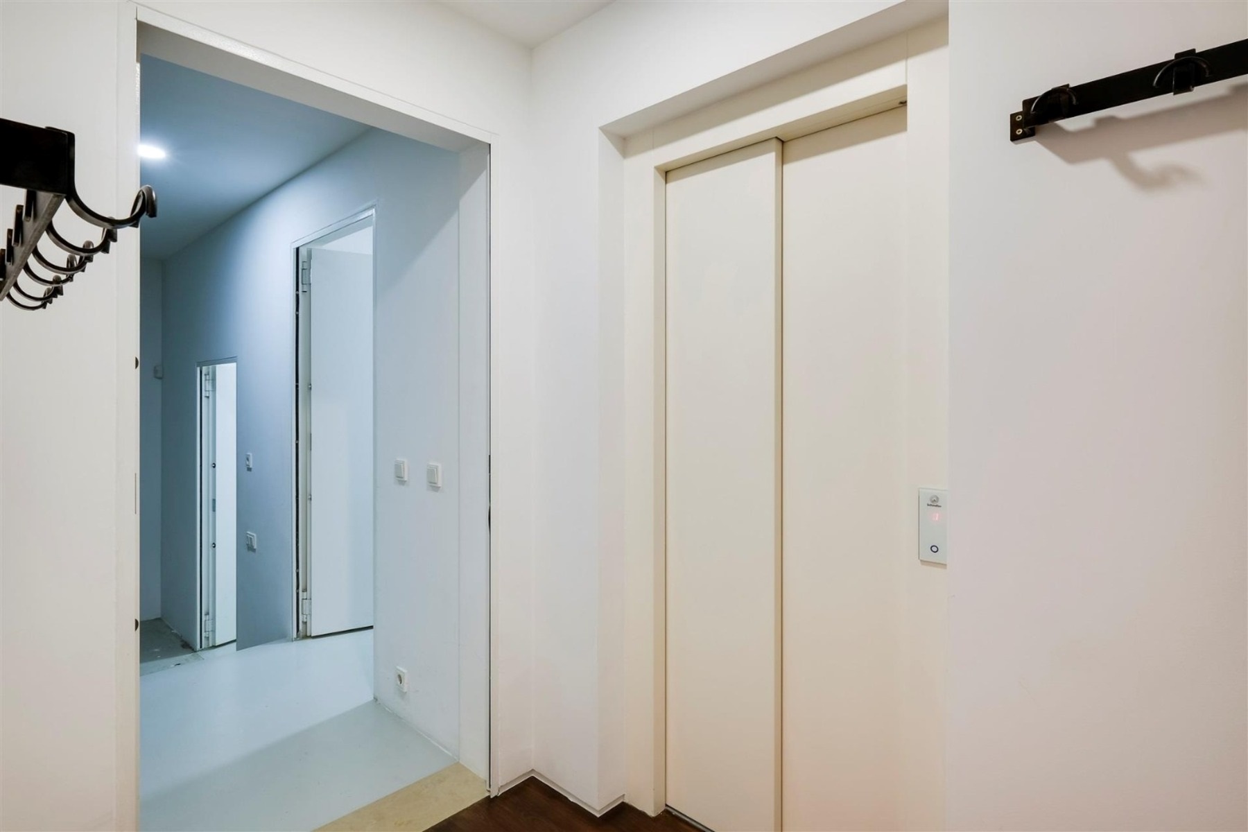  Semi-detached house, 4 bedrooms, for Sale - 物件實景
