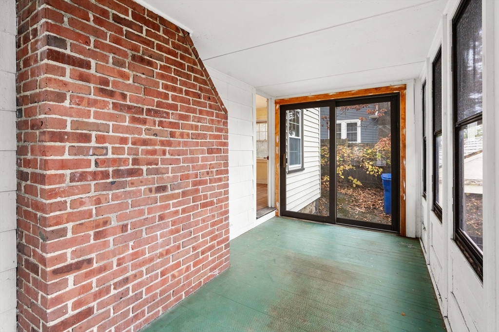 Milton, Massachusetts, 02186, United States, 3 Bedrooms Bedrooms, ,2 BathroomsBathrooms,Residential,For Sale,1973093