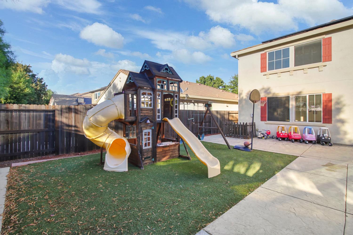 Lincoln, California, 95648, United States, 4 Bedrooms Bedrooms, ,3 BathroomsBathrooms,Residential,For Sale,1991044