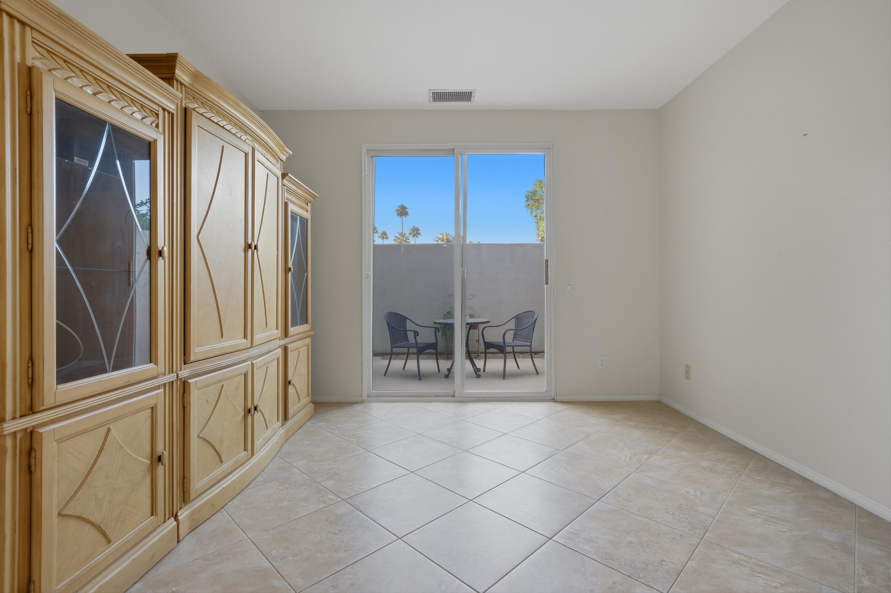 Rancho Mirage, California, 92270, United States, 2 Bedrooms Bedrooms, ,2 BathroomsBathrooms,Residential,For Sale,1989159