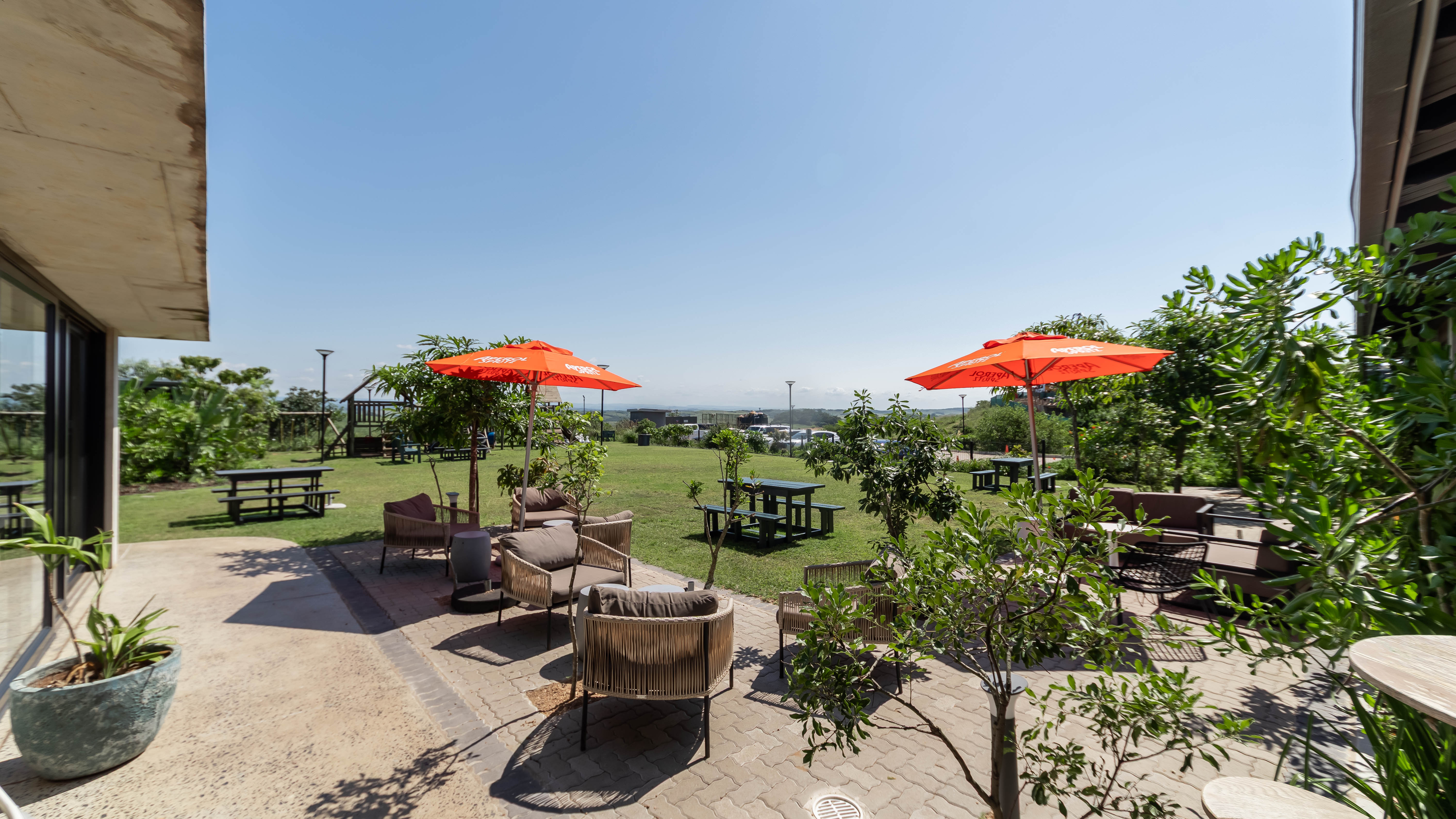  Luxury Single-Level Residence with Panoramic Sea Views in Salta Estate - 物件實景