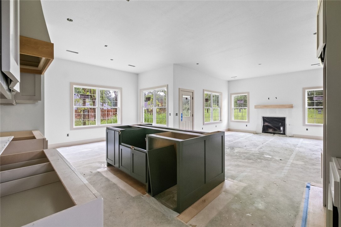 Bella Vista, Arkansas, 72715, United States, 3 Bedrooms Bedrooms, ,3 BathroomsBathrooms,Residential,For Sale,1897154