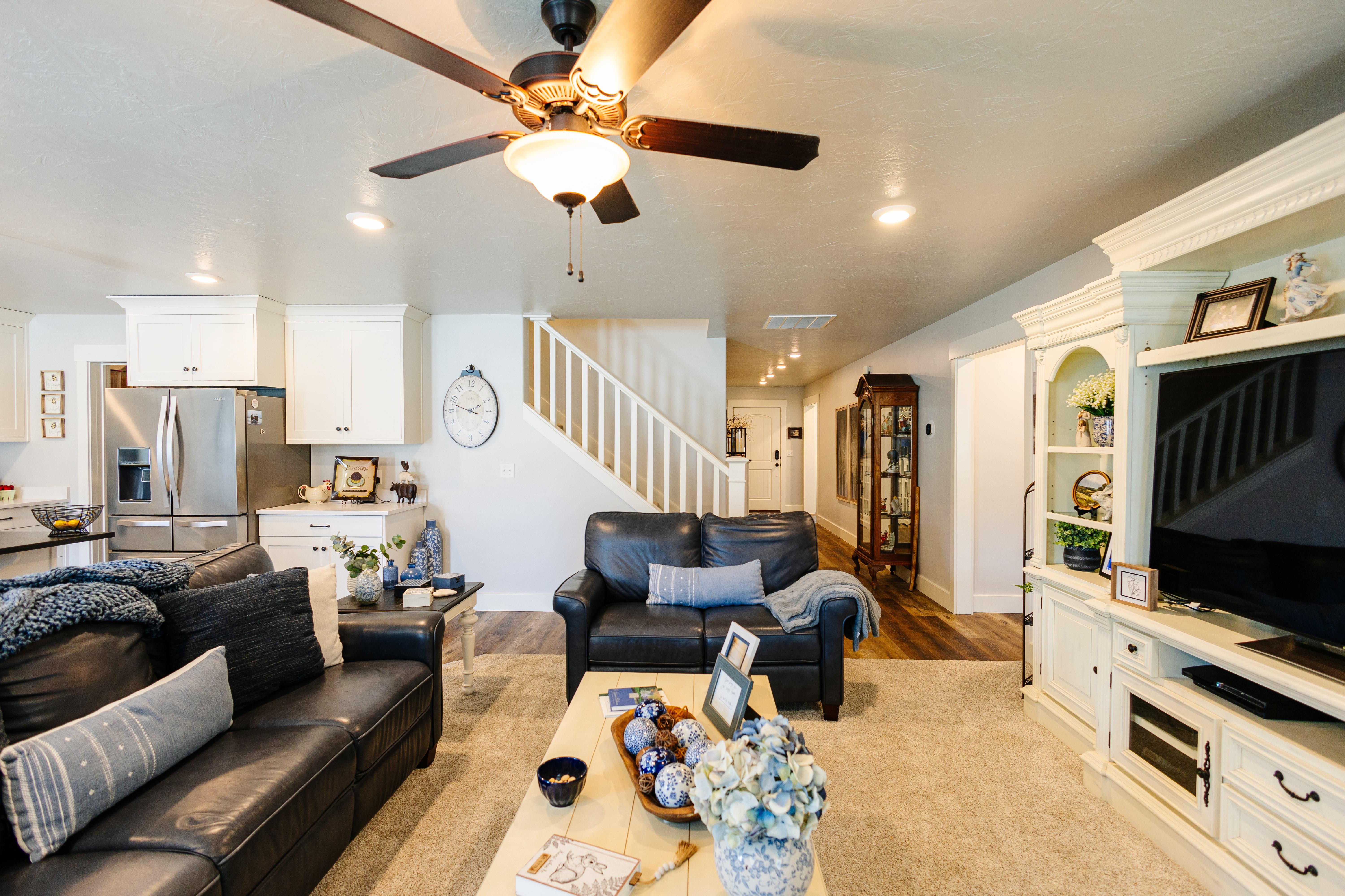 Hyde Park, Utah, 84318, United States, 4 Bedrooms Bedrooms, ,4 BathroomsBathrooms,Residential,For Sale,1921170