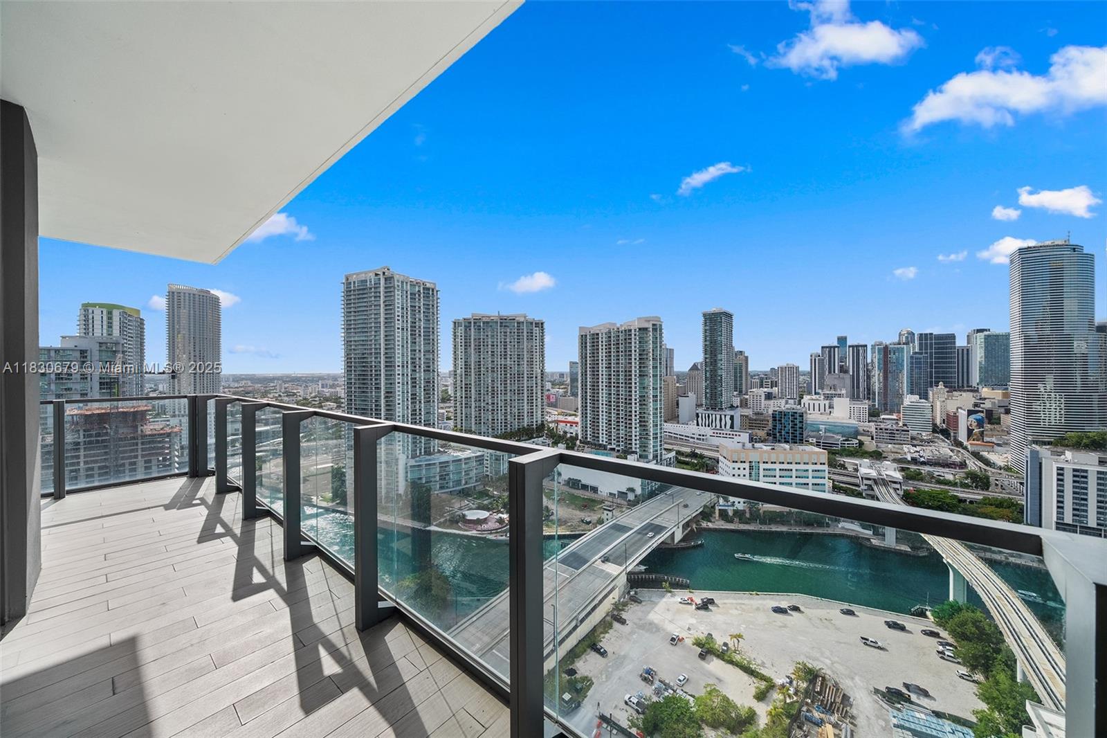 Miami, Florida, 33131, United States, 2 Bedrooms Bedrooms, ,3 BathroomsBathrooms,Residential,For Sale,1877459