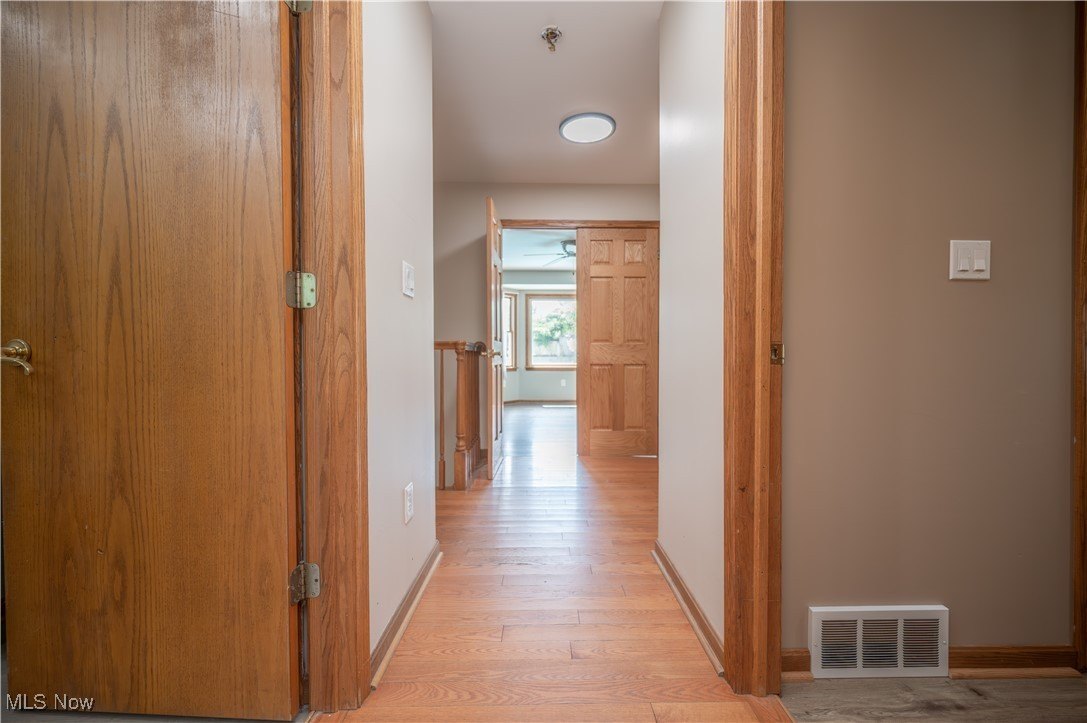 Diamond, Ohio, 44412, United States, 5 Bedrooms Bedrooms, ,5 BathroomsBathrooms,Residential,For Sale,1983781