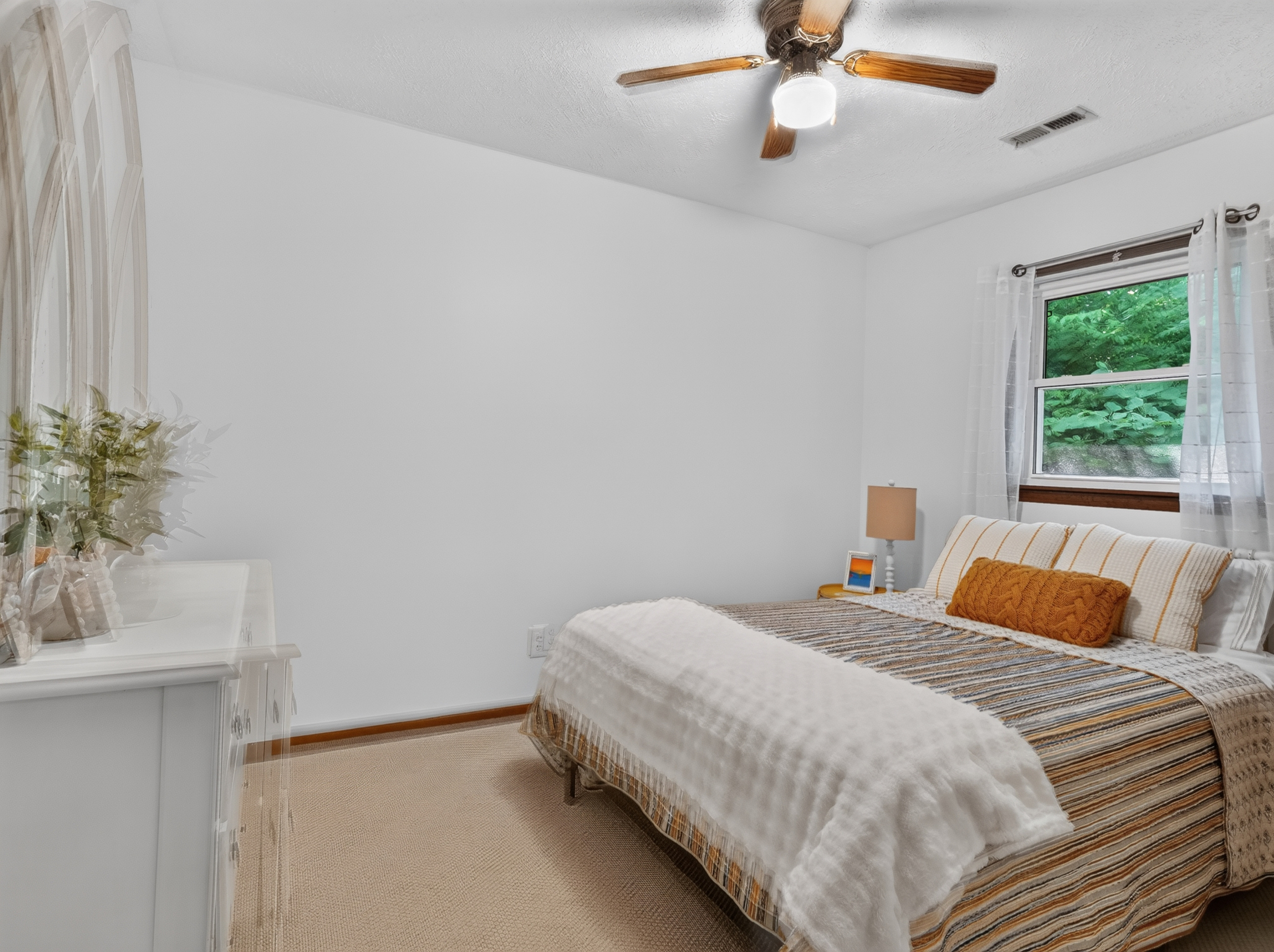  Four Bedroom Webster Lake Home - 物件實景