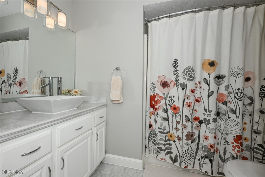Brecksville, Ohio, 44141, United States, 4 Bedrooms Bedrooms, ,4 BathroomsBathrooms,Residential,For Sale,1926266