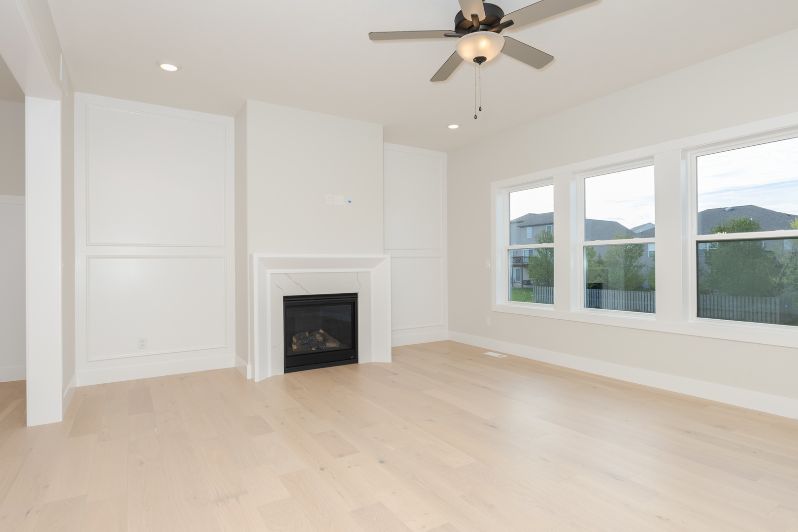 Bloomington, Illinois, 61705, United States, 4 Bedrooms Bedrooms, ,4 BathroomsBathrooms,Residential,For Sale,1957055