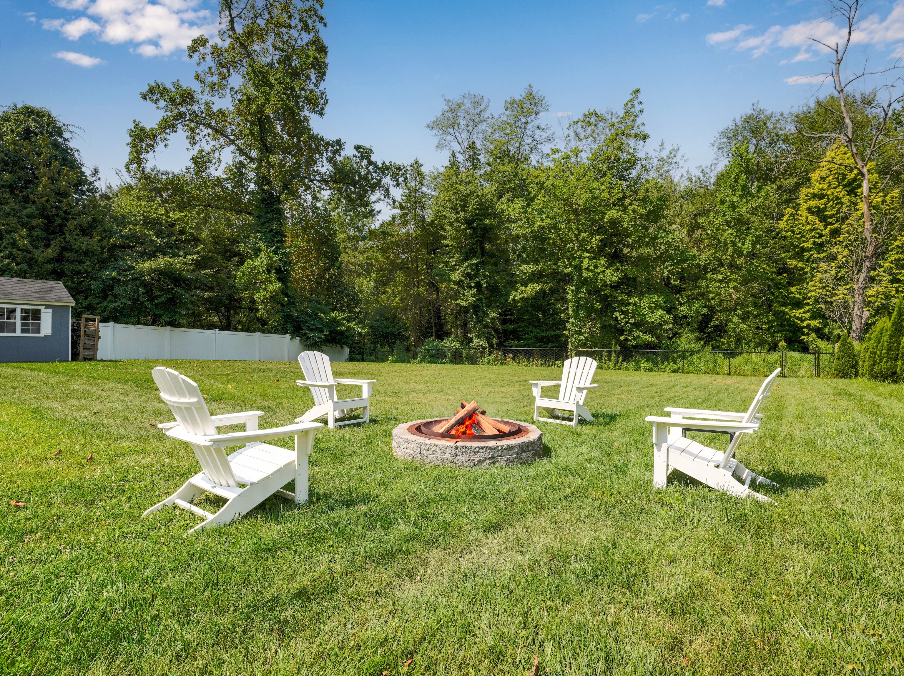 Trumbull, Connecticut, 06611, United States, 2 Bedrooms Bedrooms, ,2 BathroomsBathrooms,Residential,For Sale,1917497