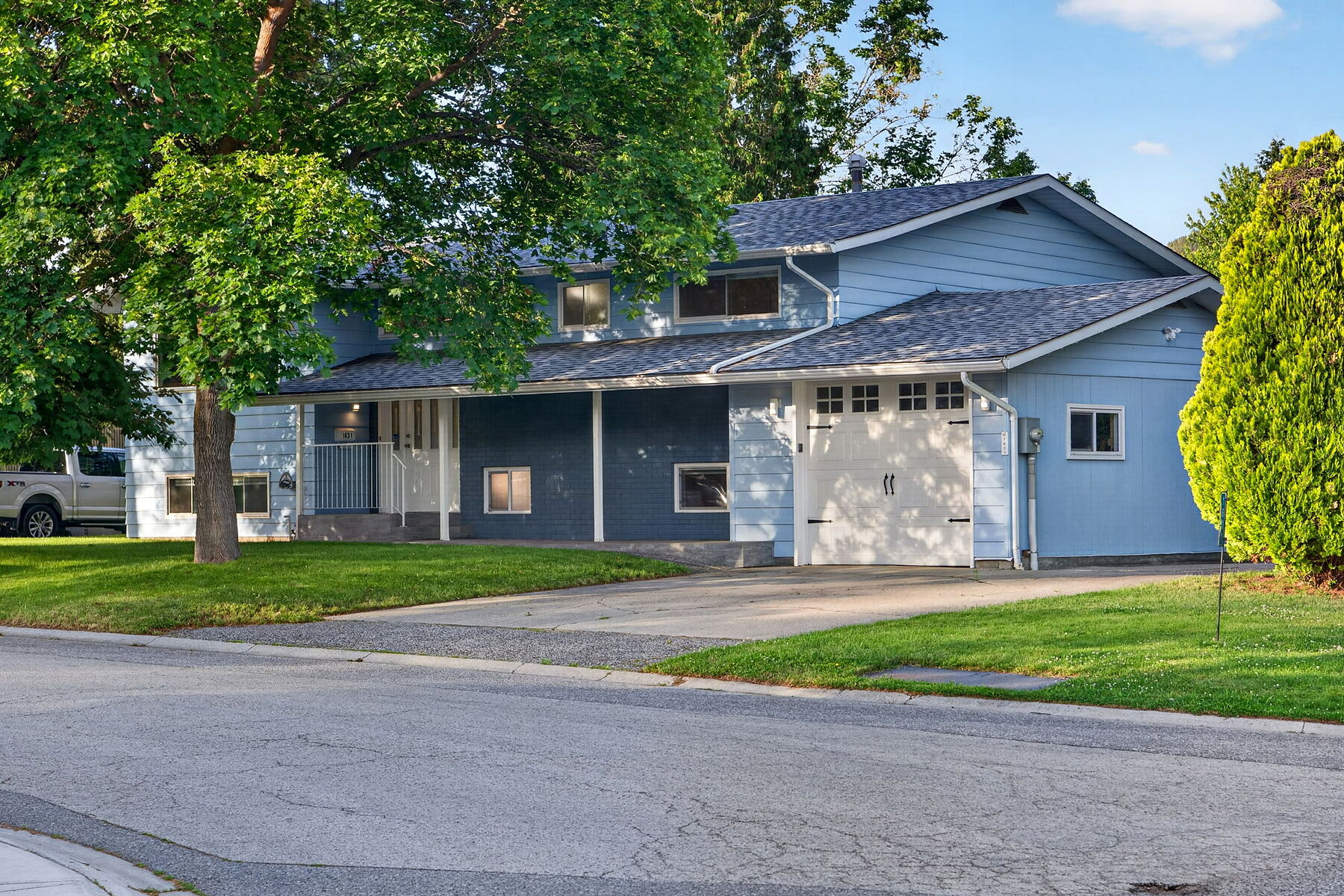  Spacious Glenmore Home - 物件實景