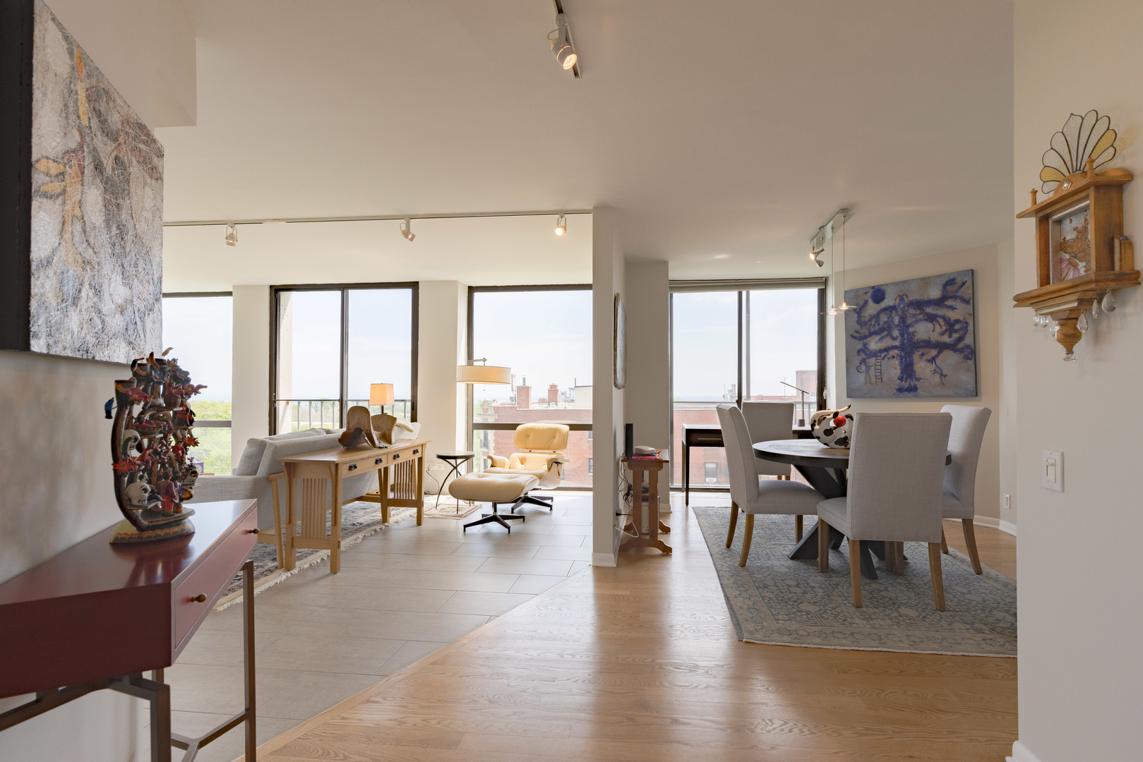 Chicago, Illinois, 60614, United States, 2 Bedrooms Bedrooms, ,3 BathroomsBathrooms,Residential,For Sale,1901685