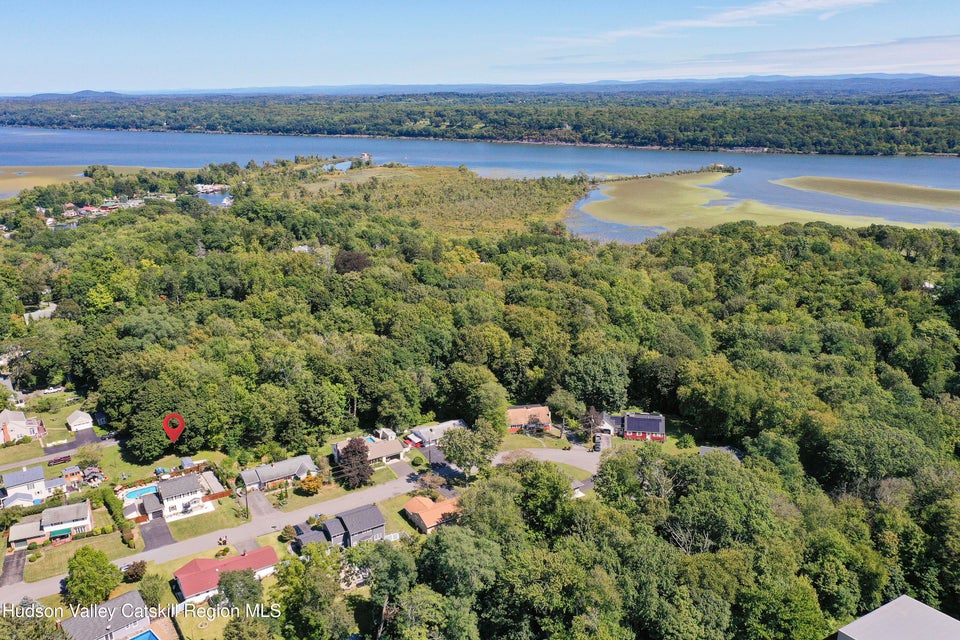 Saugerties, New York, 12477, United States, 3 Bedrooms Bedrooms, ,3 BathroomsBathrooms,Residential,For Sale,1974186