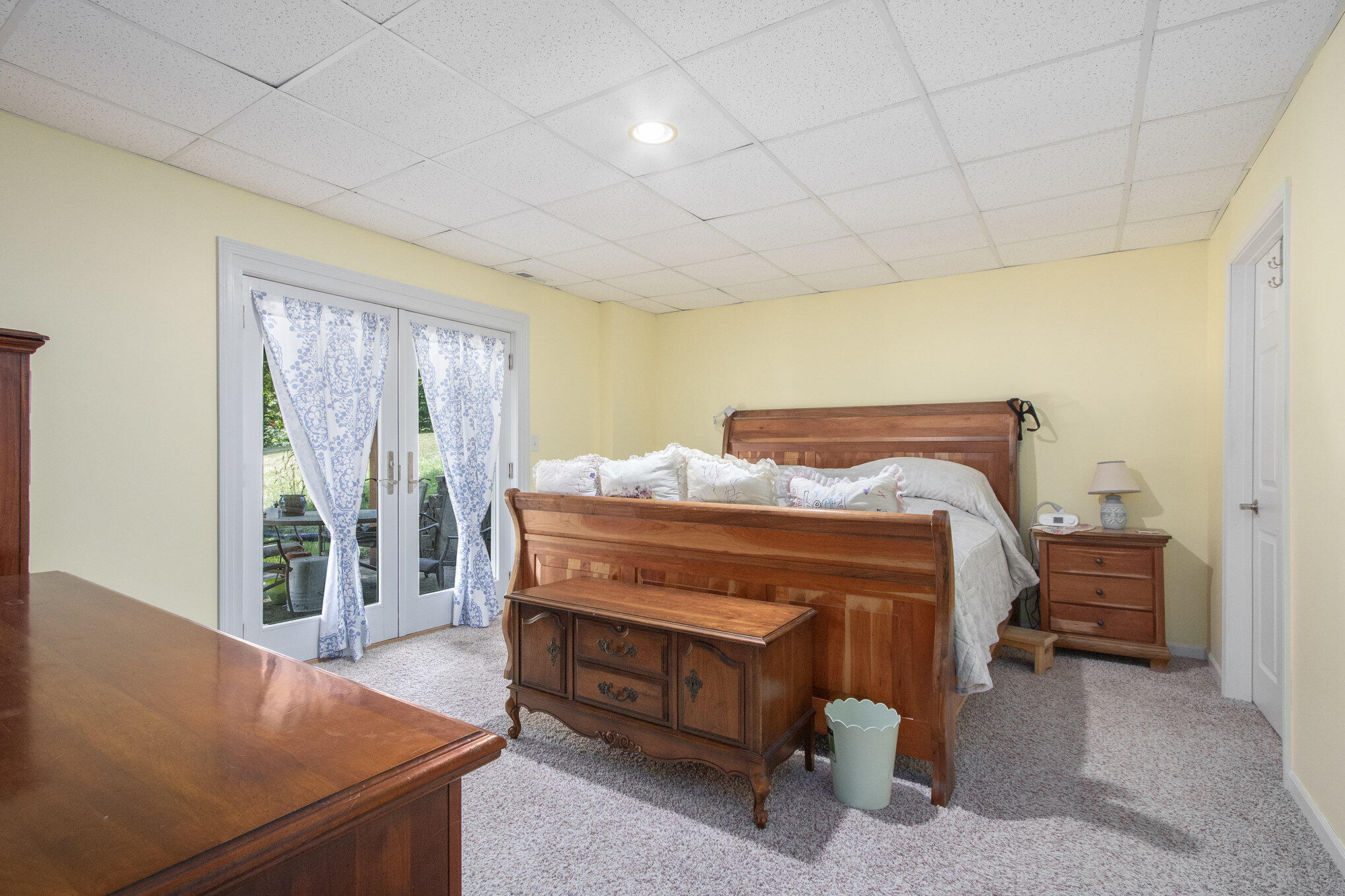 Edwardsburg, Michigan, 49112, United States, 6 Bedrooms Bedrooms, ,4 BathroomsBathrooms,Residential,For Sale,1940260