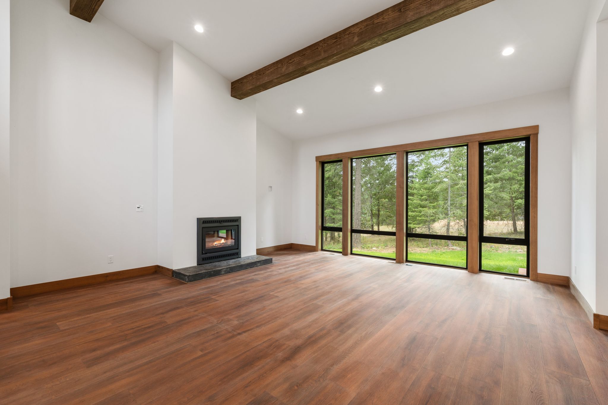 Sandpoint, Idaho, 83864, United States, 3 Bedrooms Bedrooms, ,3 BathroomsBathrooms,Residential,For Sale,1981039