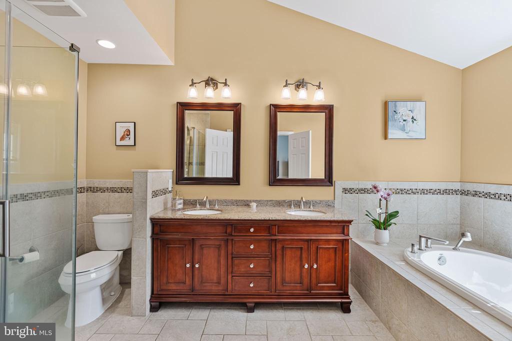 Plainsboro, New Jersey, 08536, United States, 4 Bedrooms Bedrooms, ,3 BathroomsBathrooms,Residential,For Sale,1922376