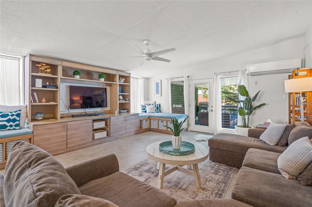 Sarasota, Florida, 34234, United States, 2 Bedrooms Bedrooms, ,2 BathroomsBathrooms,Residential,For Sale,1838237